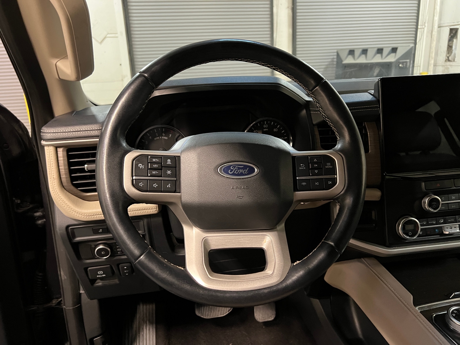 Thumbnail: 2023 Ford Expedition MAX - 4