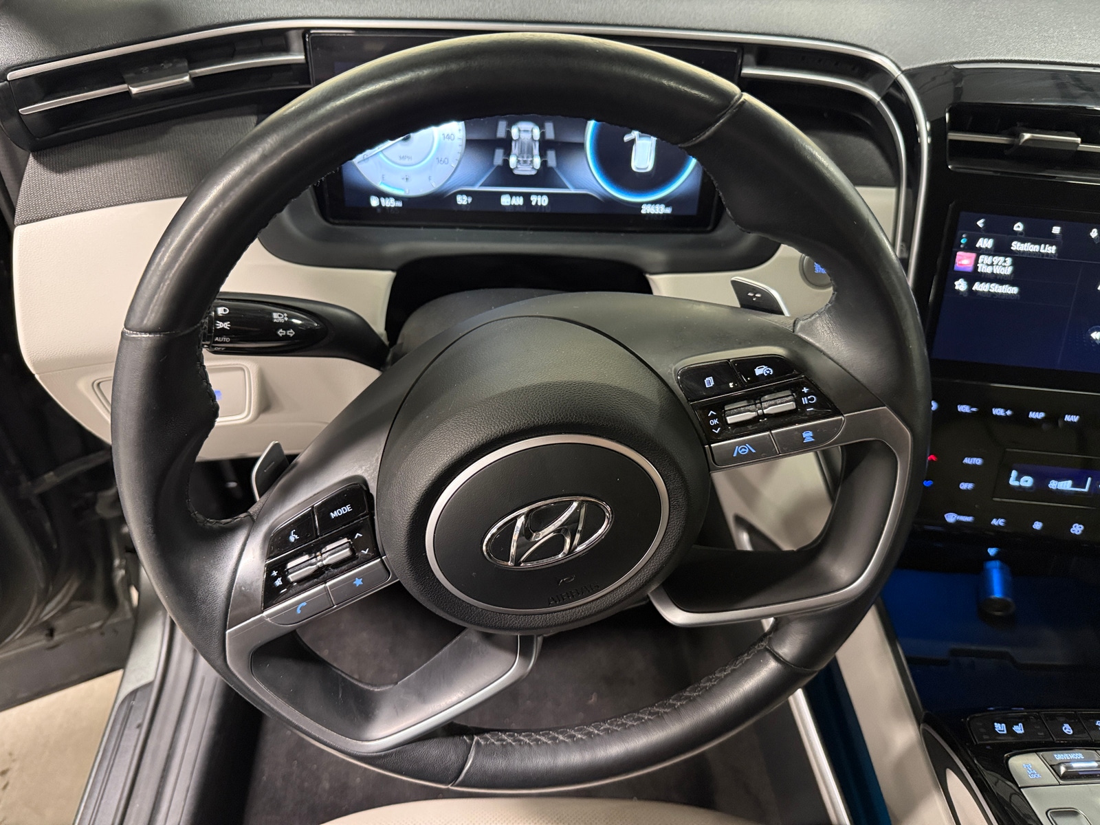 Thumbnail: 2023 Hyundai Tucson - 4