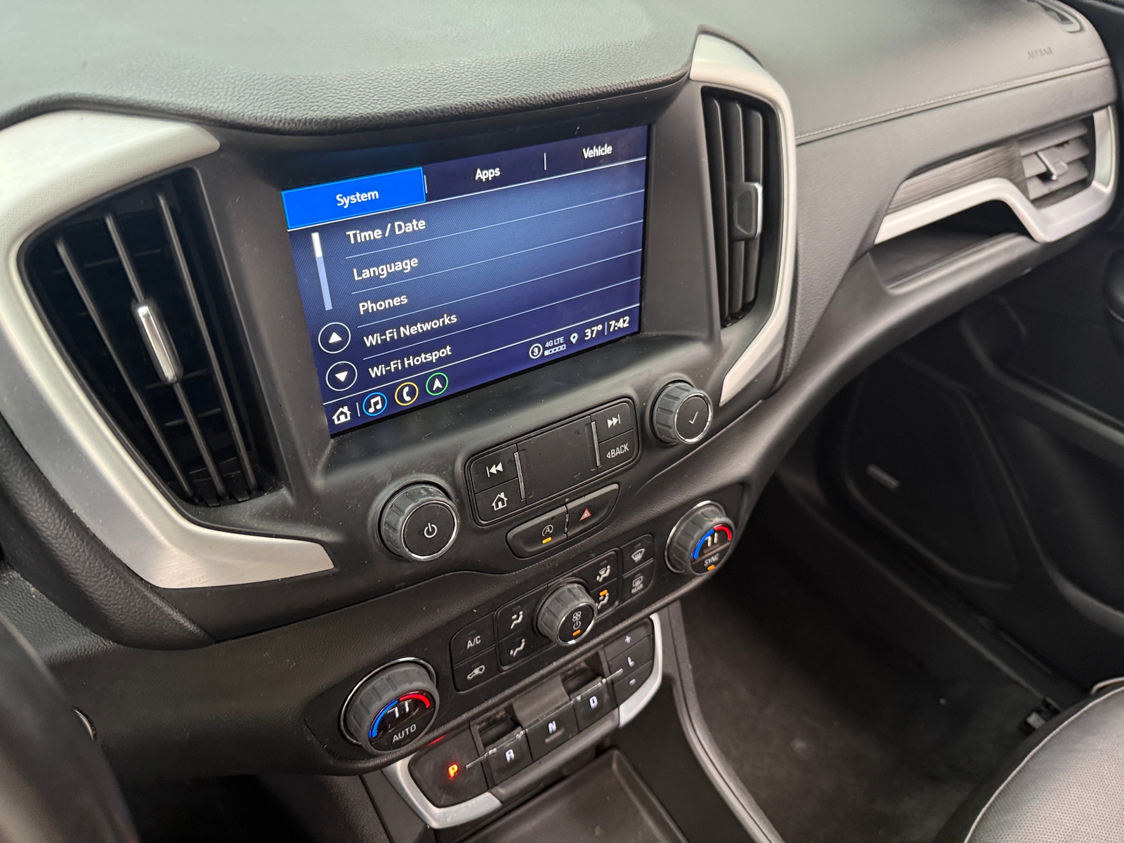 Thumbnail: 2022 GMC Terrain - 3