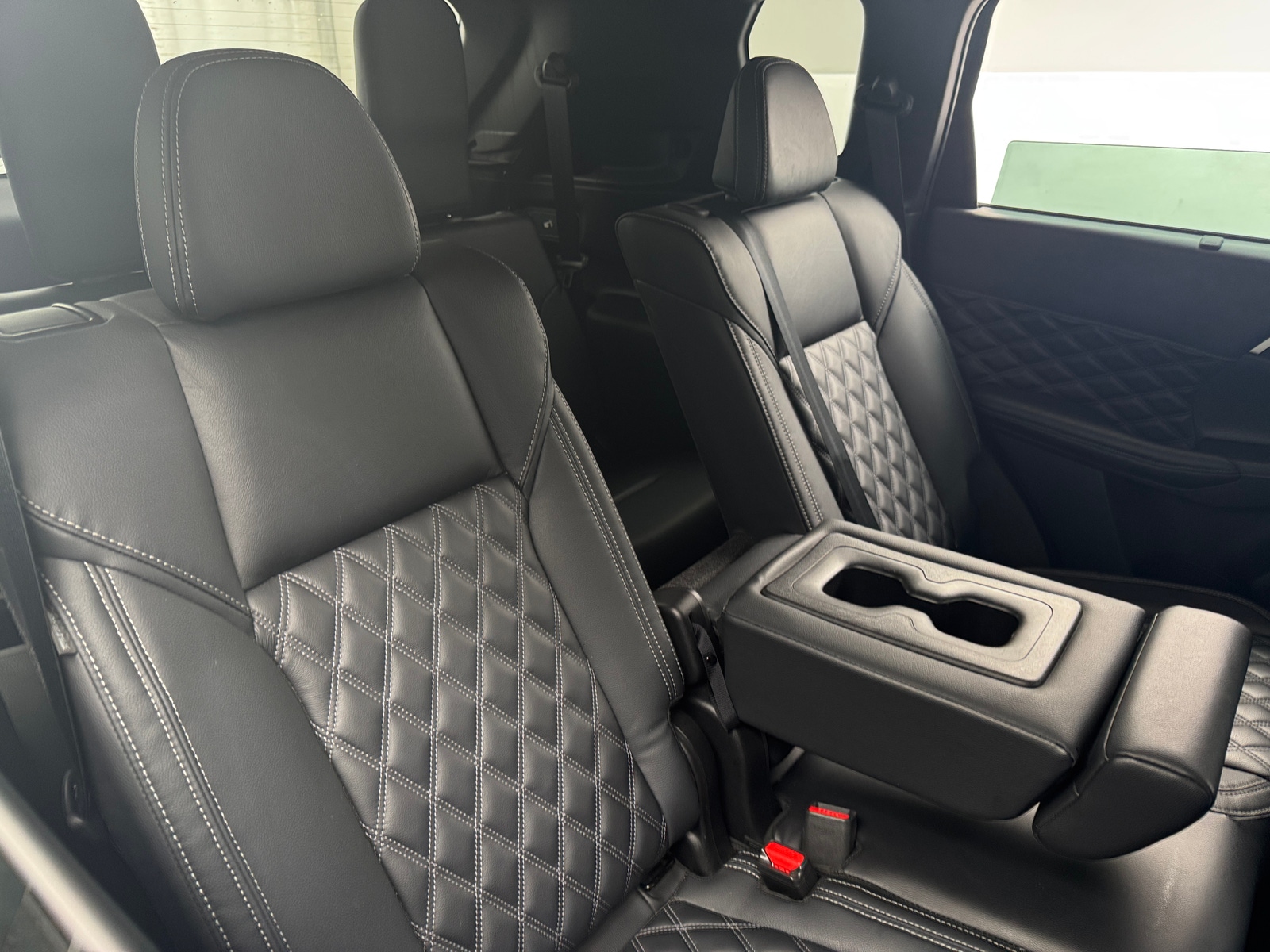 Thumbnail: 2023 Mitsubishi Outlander - 5