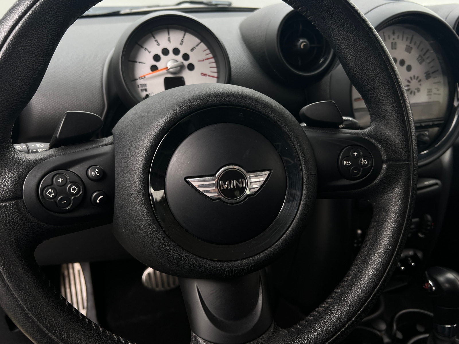 Thumbnail: 2014 MINI Cooper Countryman - 4