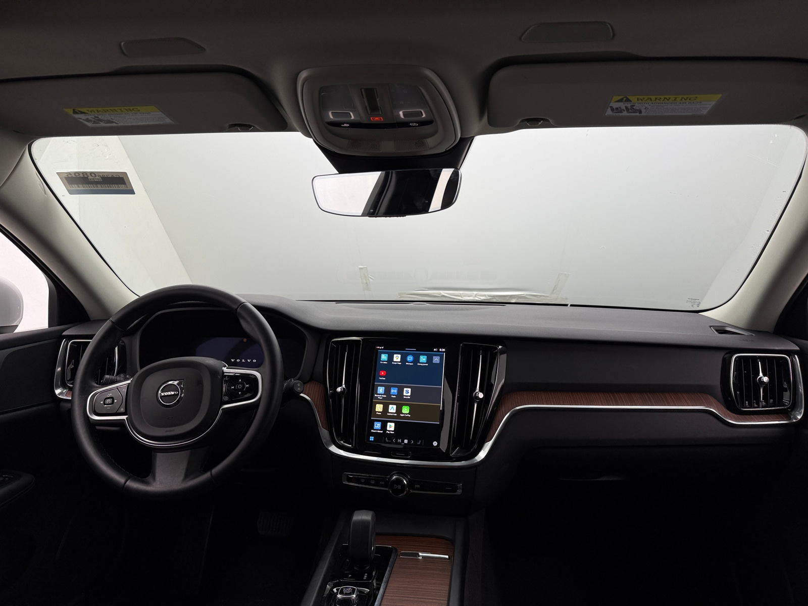 Thumbnail: 2025 Volvo V60 - 2