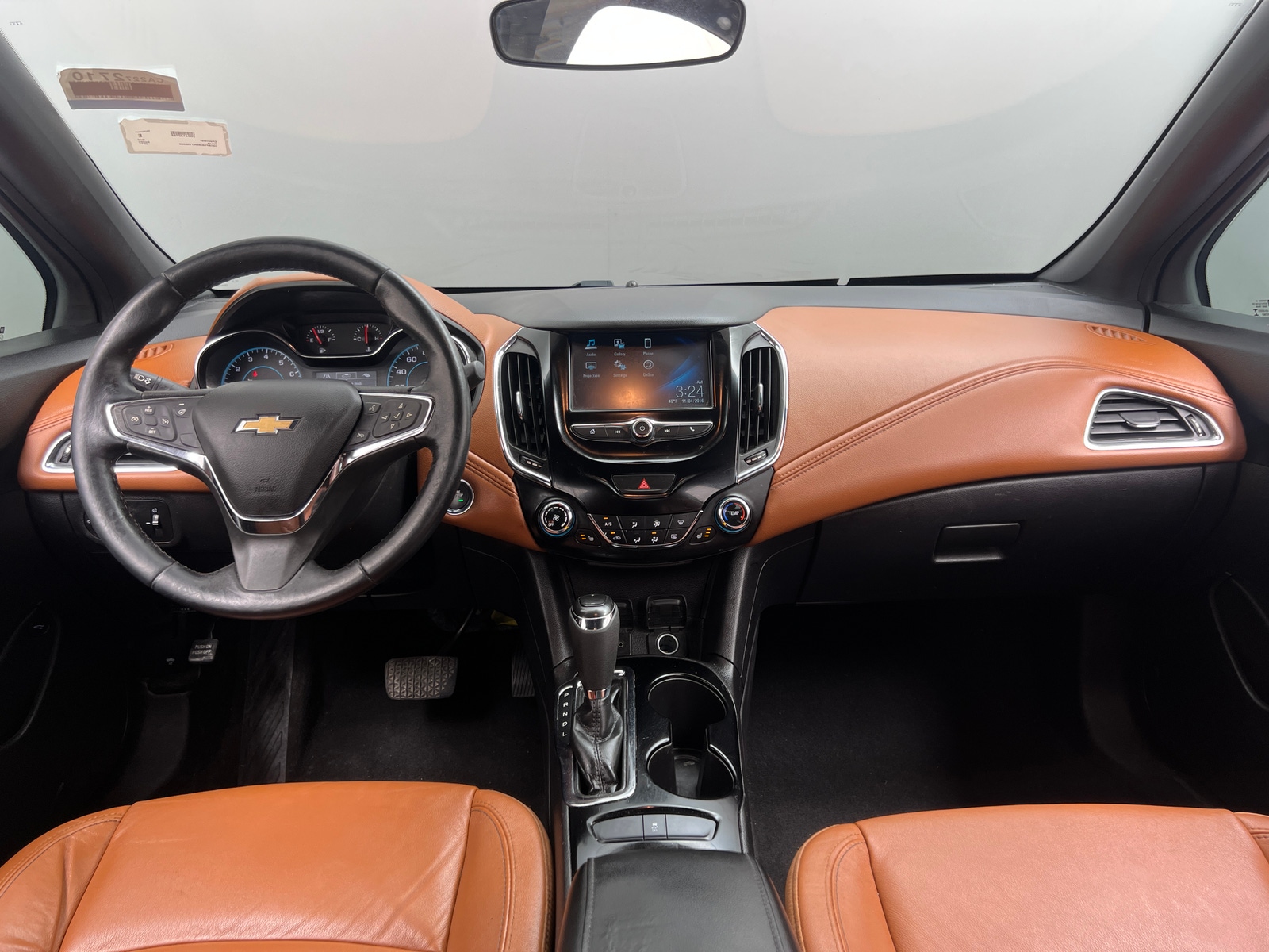 Thumbnail: 2017 Chevrolet Cruze - 3