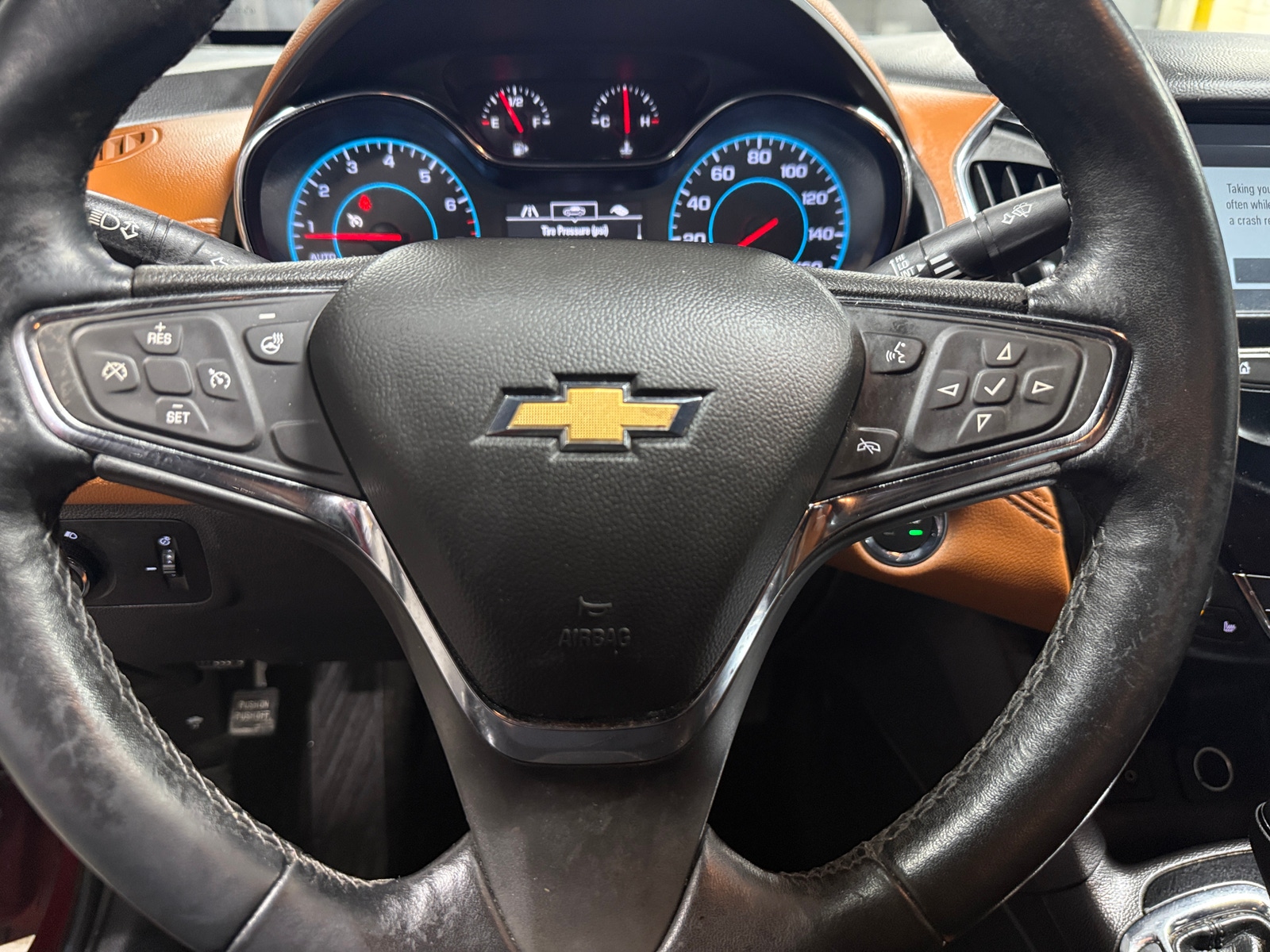 Thumbnail: 2017 Chevrolet Cruze - 5