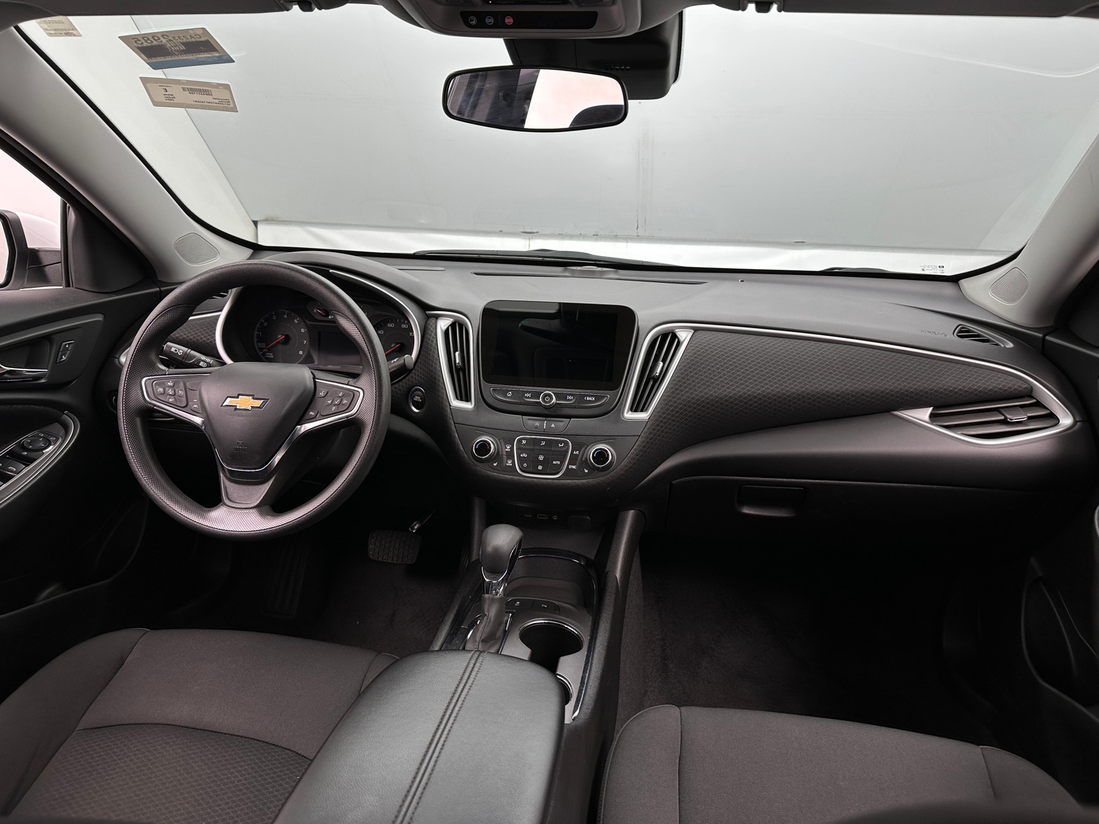 Thumbnail: 2024 Chevrolet Malibu - 3