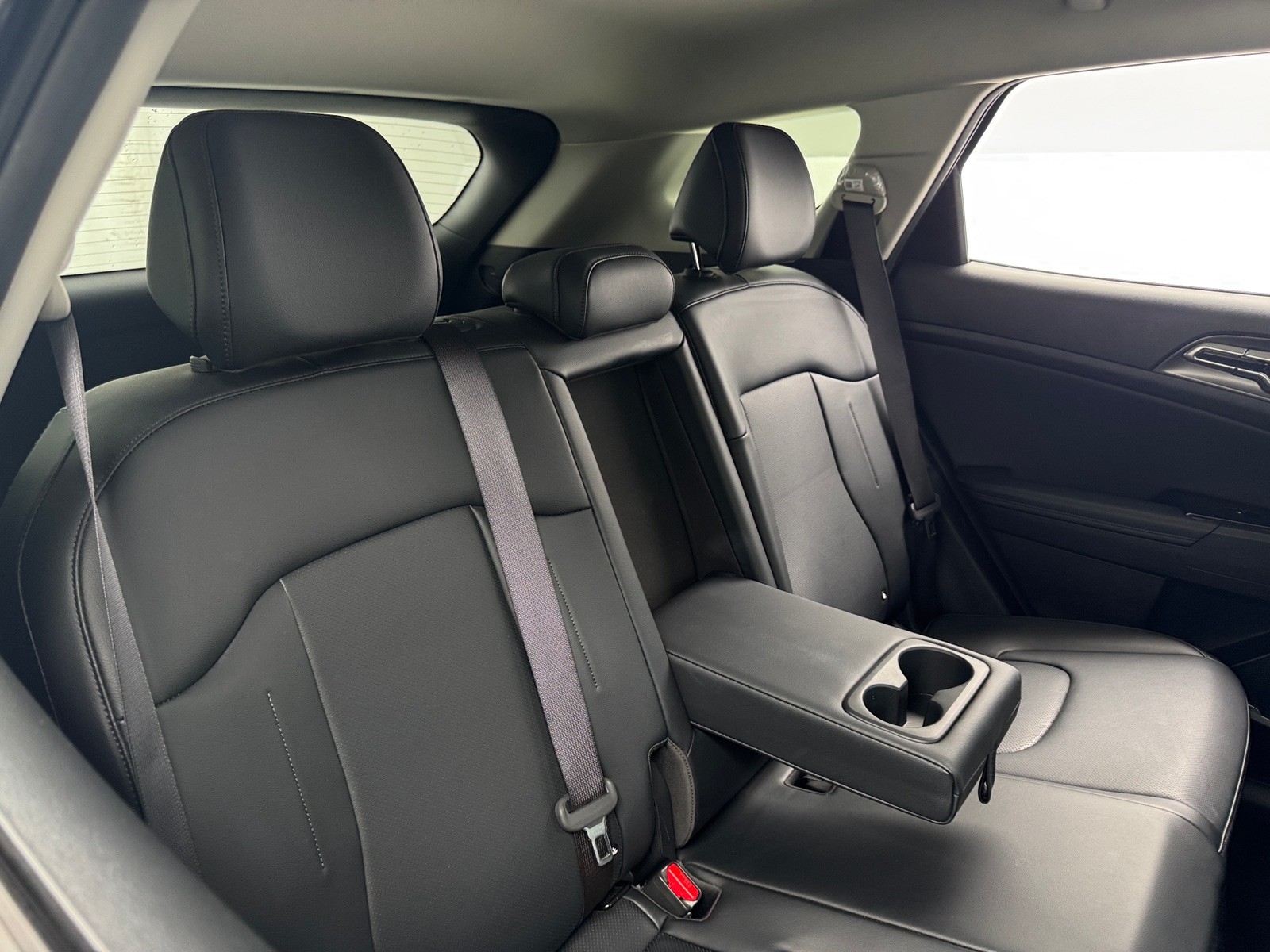 Thumbnail: 2023 Kia Sportage - 5