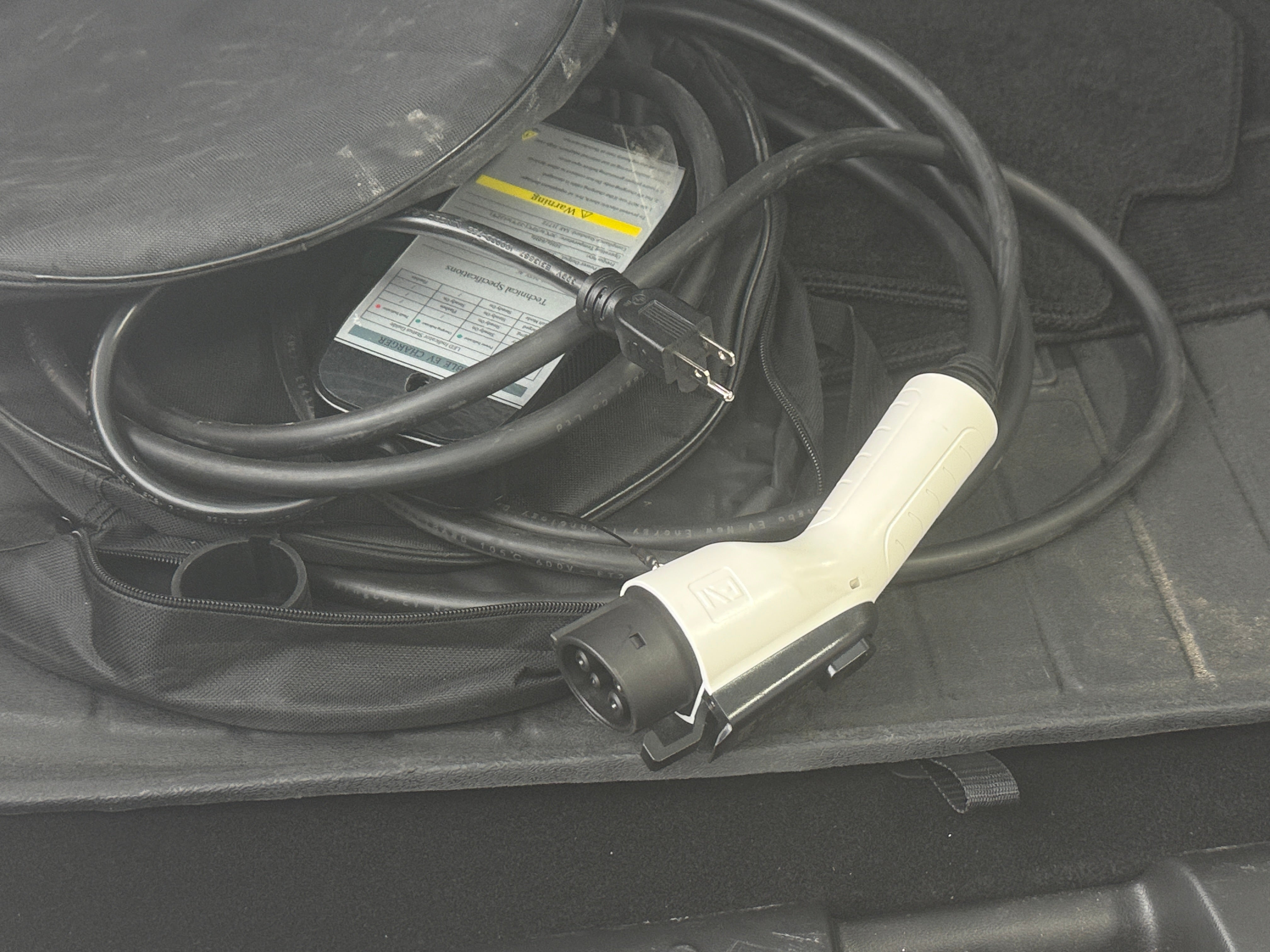 Used 2024 Hyundai IONIQ 5 Limited with VIN KM8KR4DE6RU266183 for sale in Oak Creek, WI