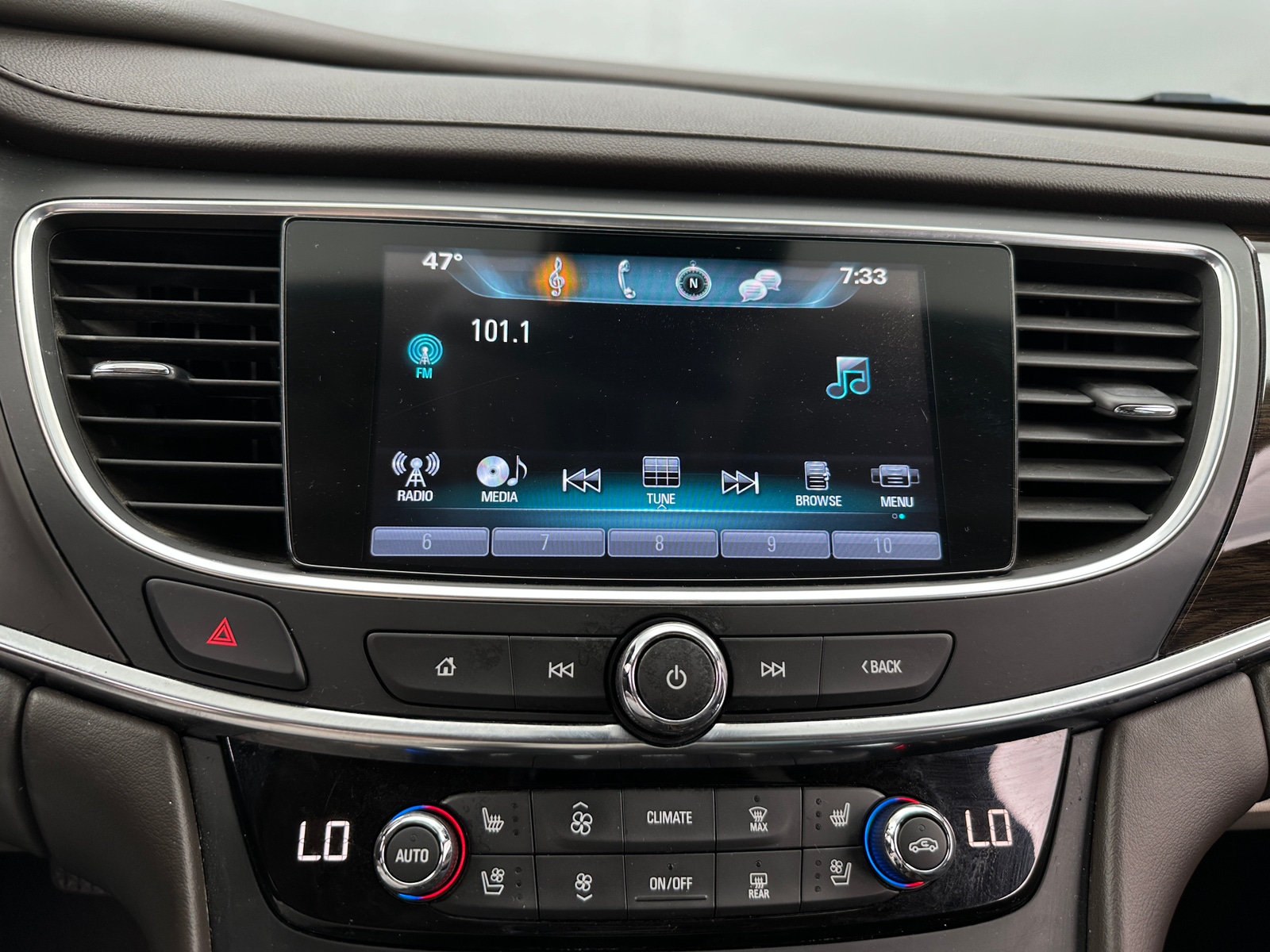 Thumbnail: 2017 Buick LaCrosse - 3