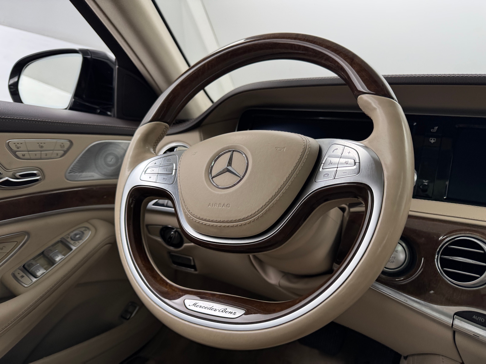 Thumbnail: 2017 Mercedes-Benz S-Class - 4