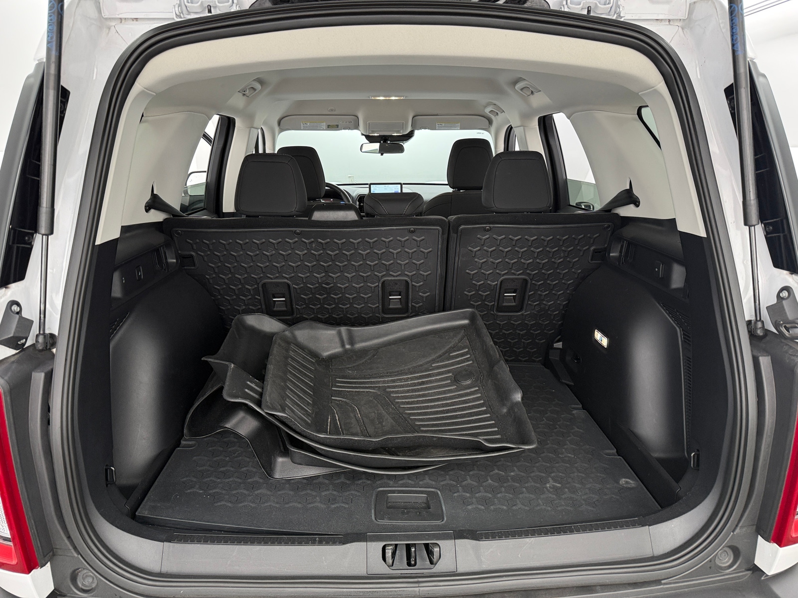 Thumbnail: 2023 Ford Bronco Sport - 7