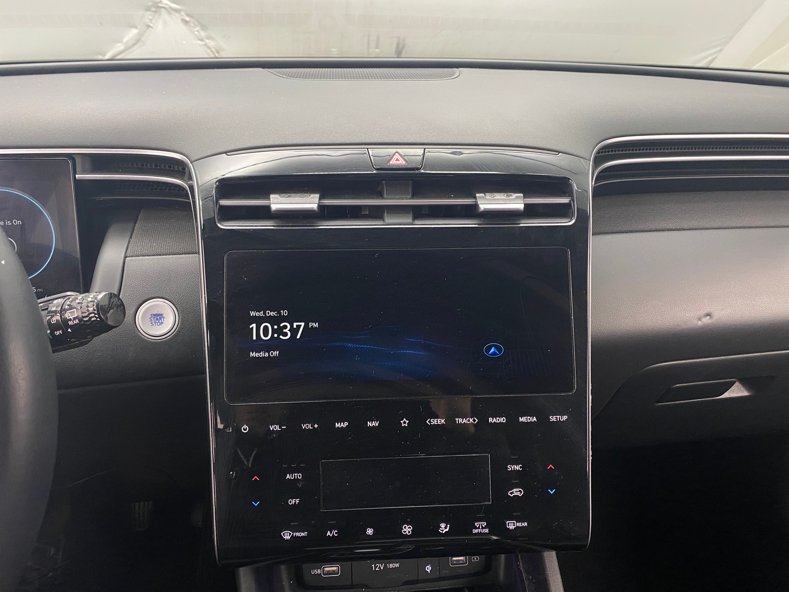 Thumbnail: 2024 Hyundai Tucson - 3