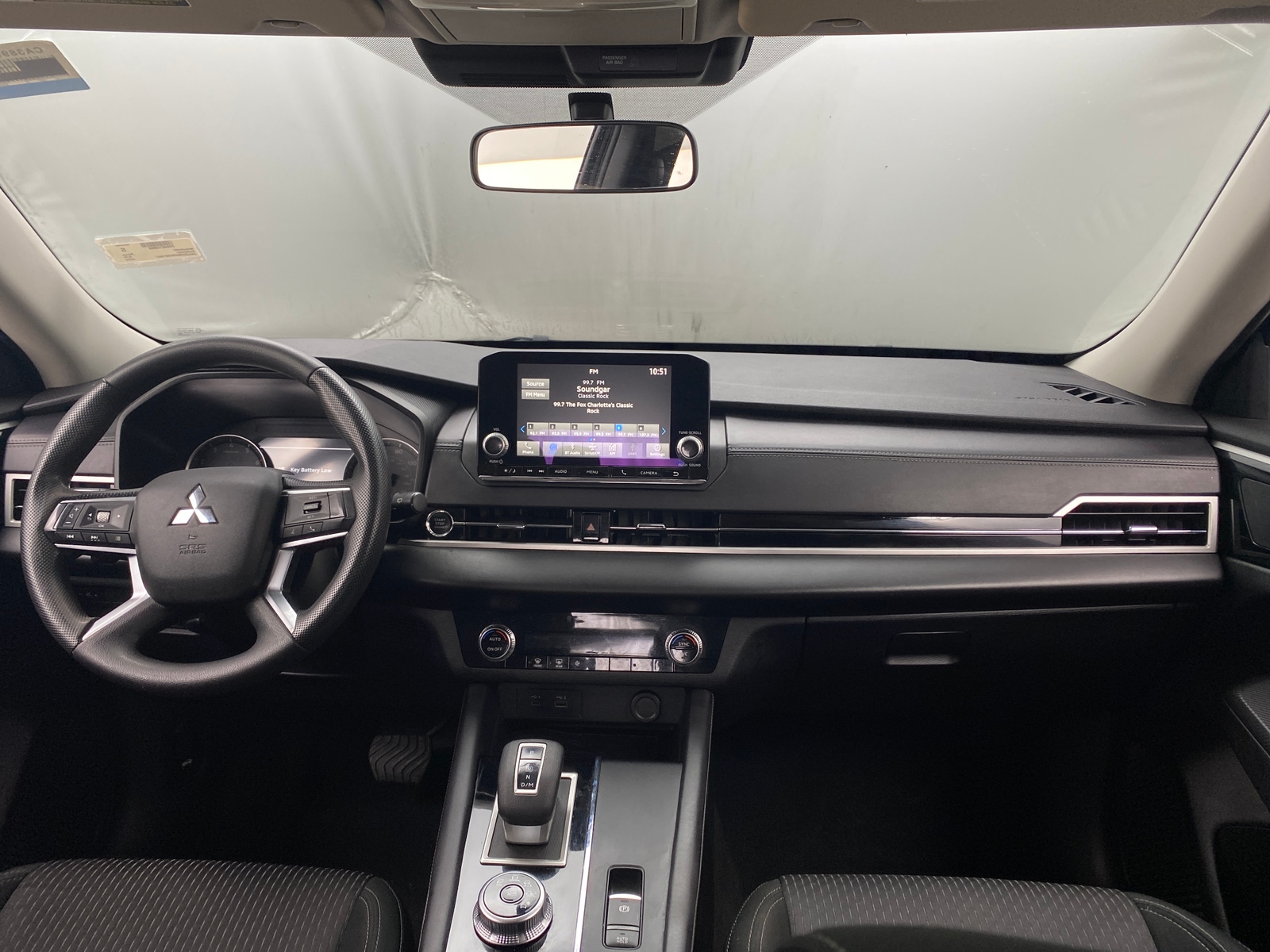 Thumbnail: 2024 Mitsubishi Outlander - 3