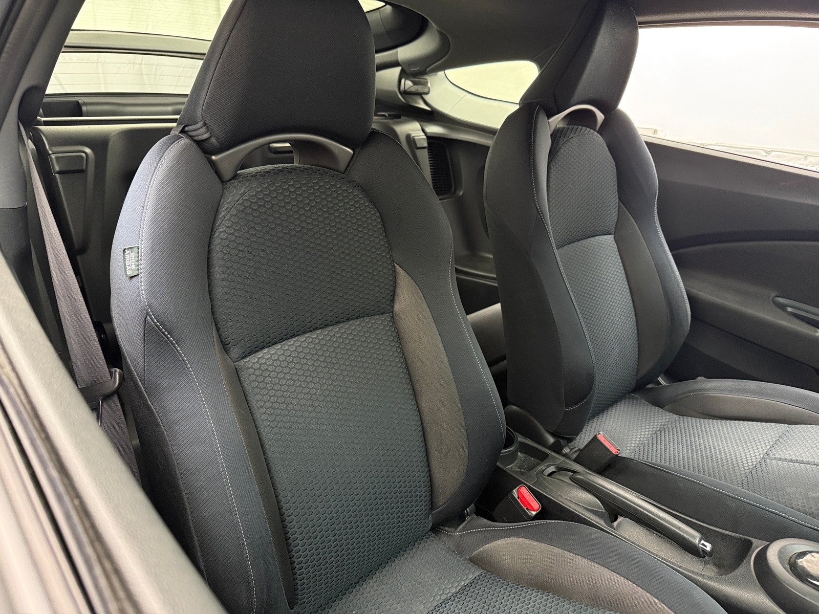 Thumbnail: 2015 Honda CR-Z - 2