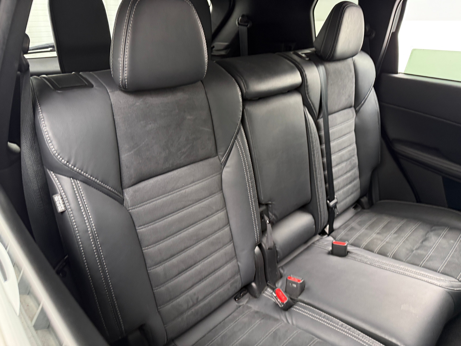 Thumbnail: 2022 Mitsubishi Outlander - 6