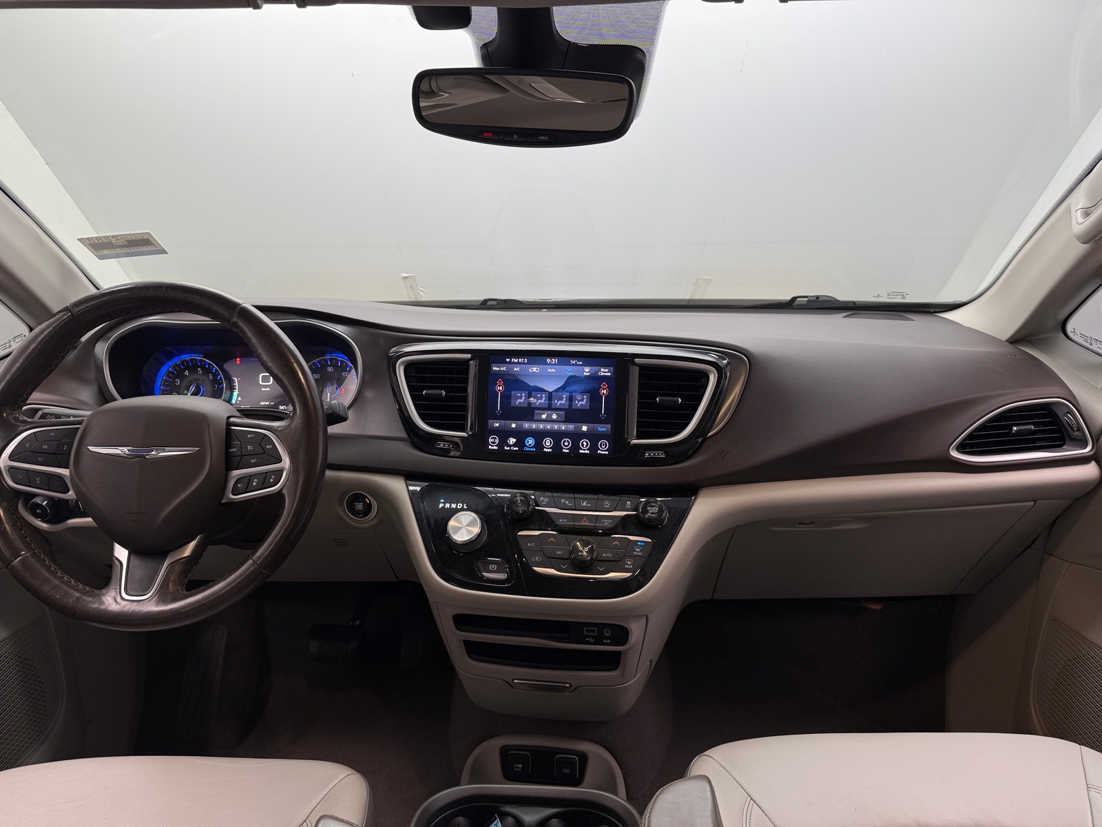 Thumbnail: 2019 Chrysler Pacifica - 2