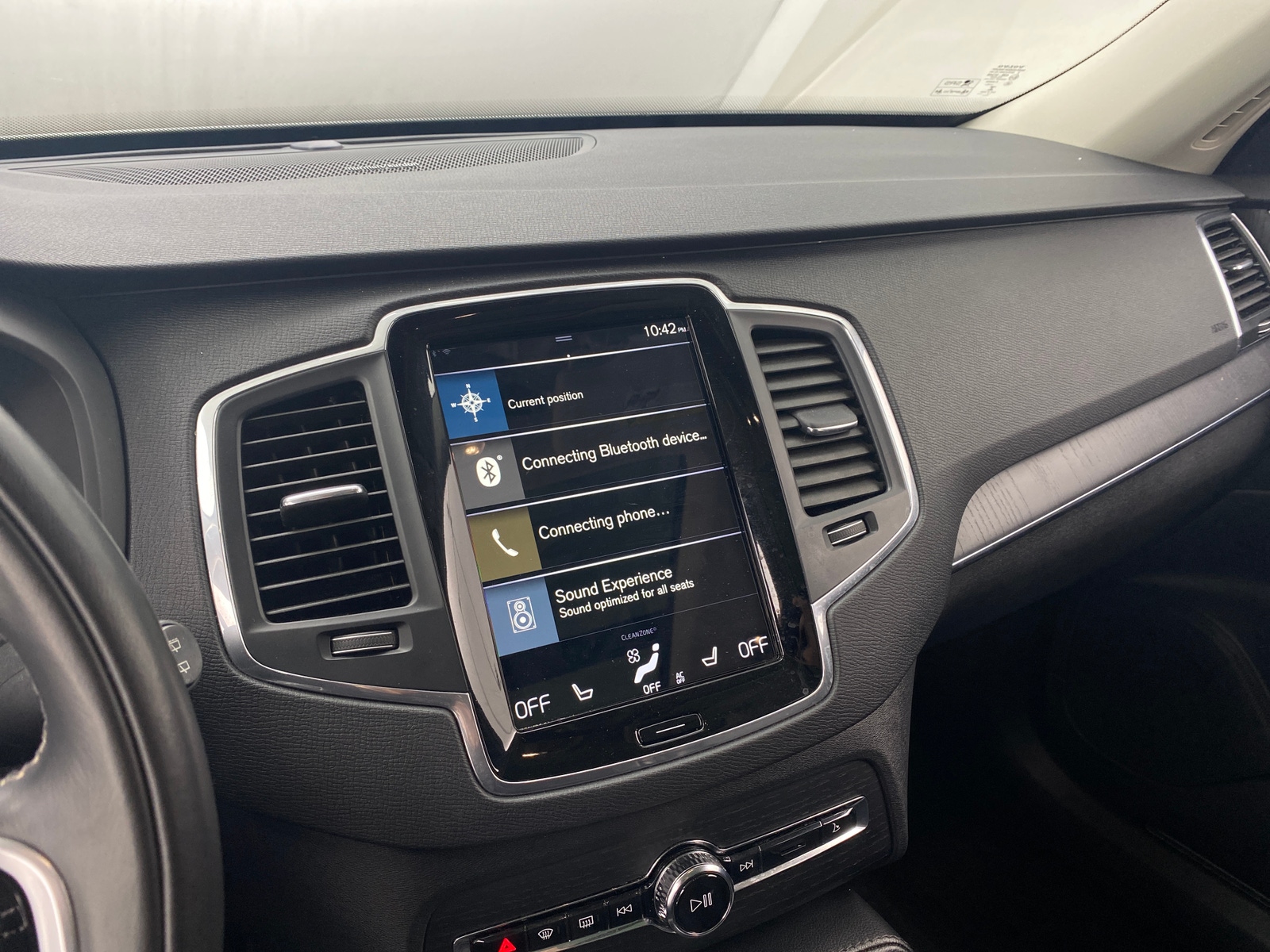 Thumbnail: 2020 Volvo XC90 - 3