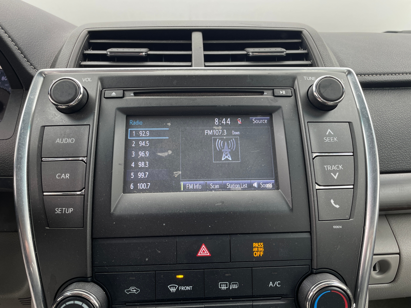 Thumbnail: 2017 Toyota Camry - 4