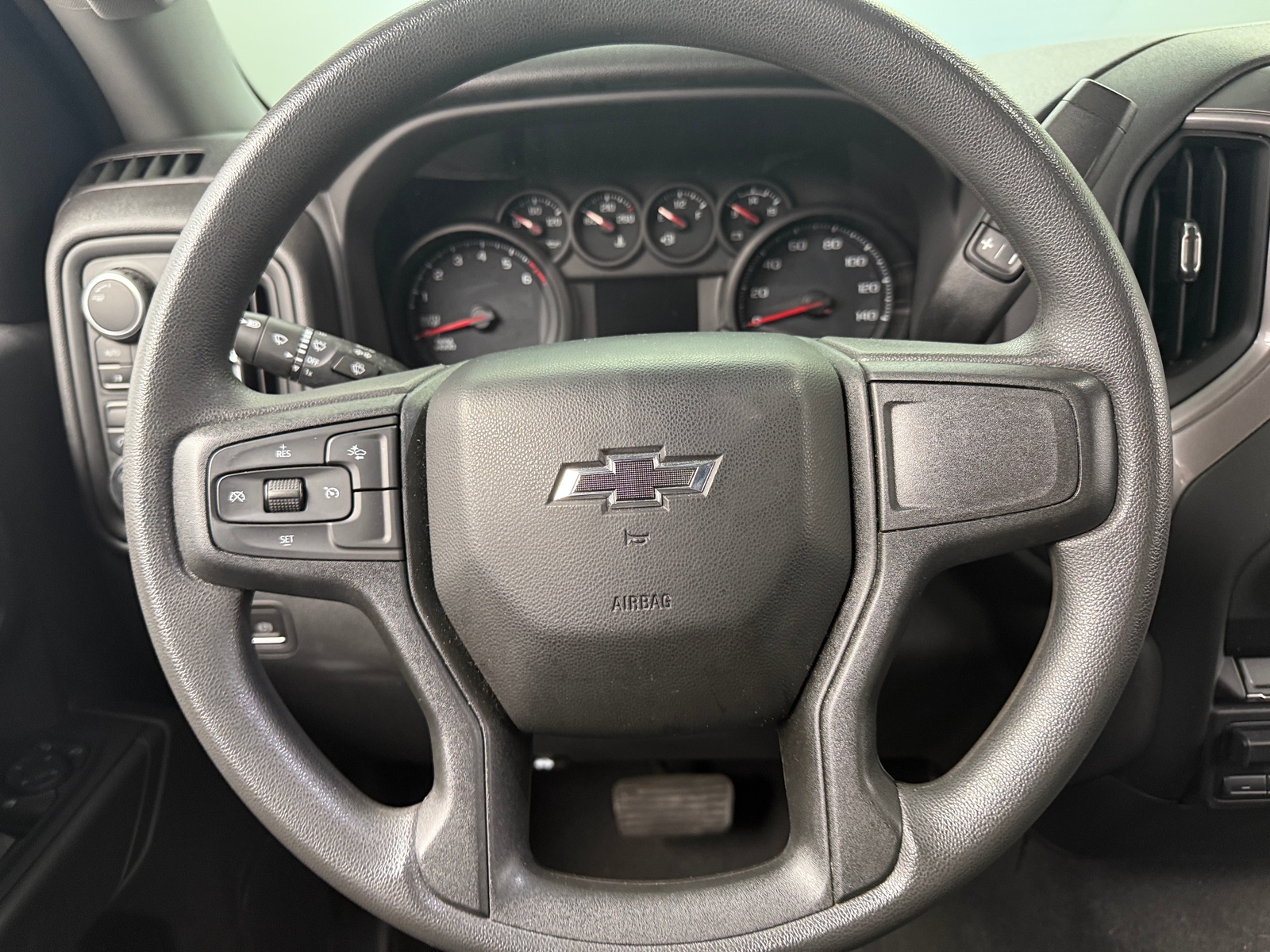 Thumbnail: 2023 Chevrolet Silverado 1500 - 5