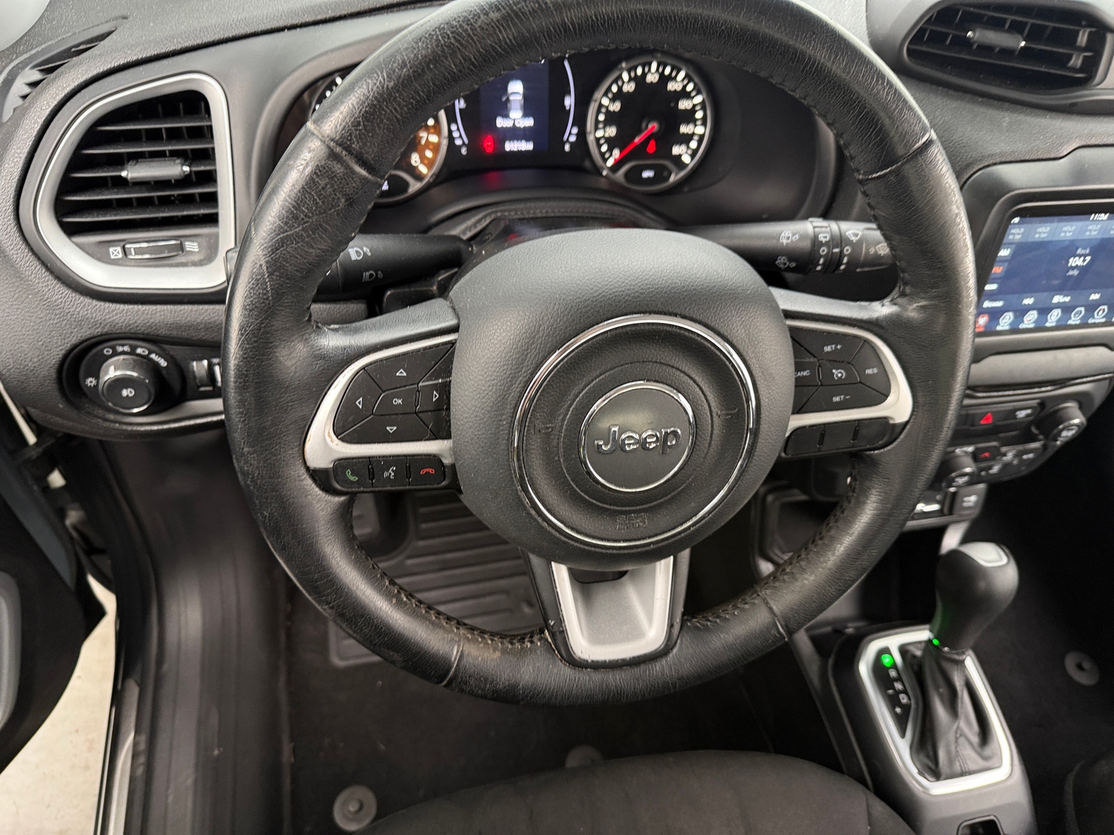 Thumbnail: 2018 Jeep Renegade - 5