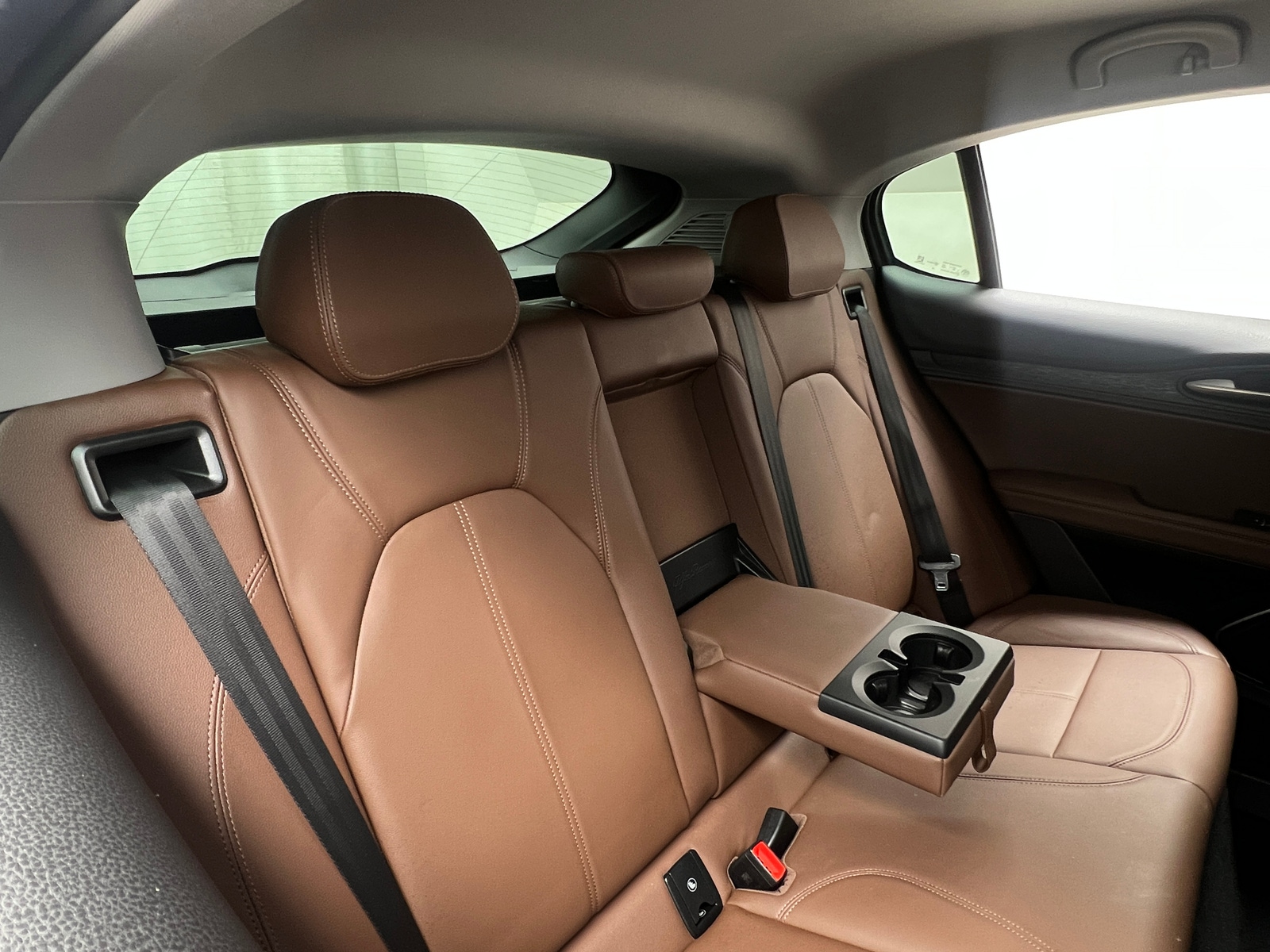 Thumbnail: 2021 Alfa Romeo Stelvio - 5