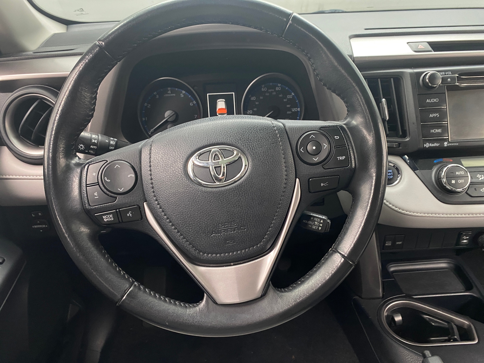 Thumbnail: 2018 Toyota RAV4 - 5