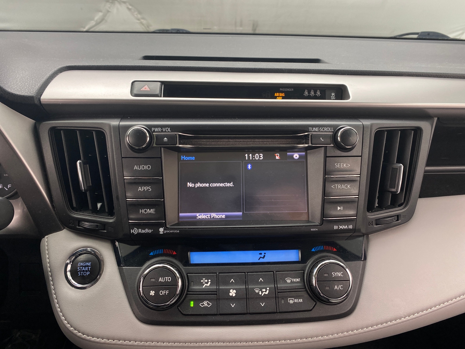 Thumbnail: 2018 Toyota RAV4 - 4