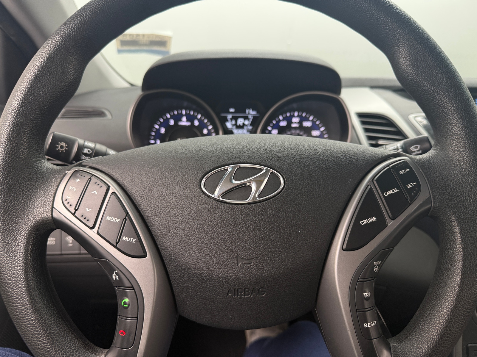 Thumbnail: 2014 Hyundai Elantra - 5