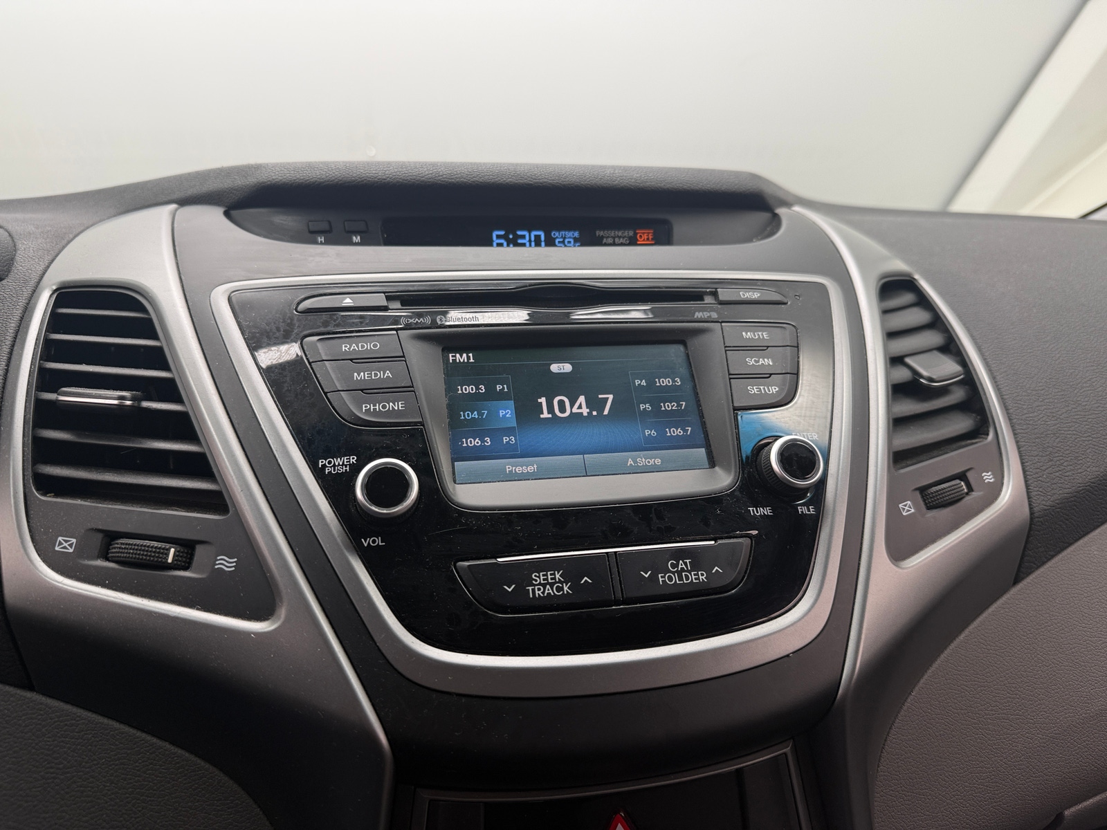 Thumbnail: 2014 Hyundai Elantra - 4