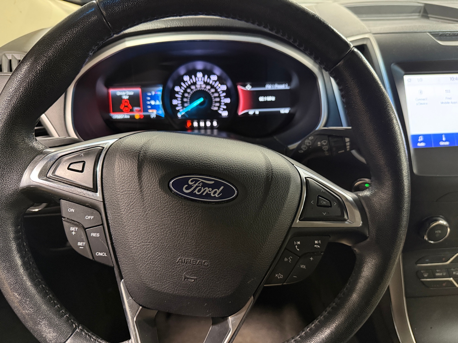 Thumbnail: 2020 Ford Edge - 4