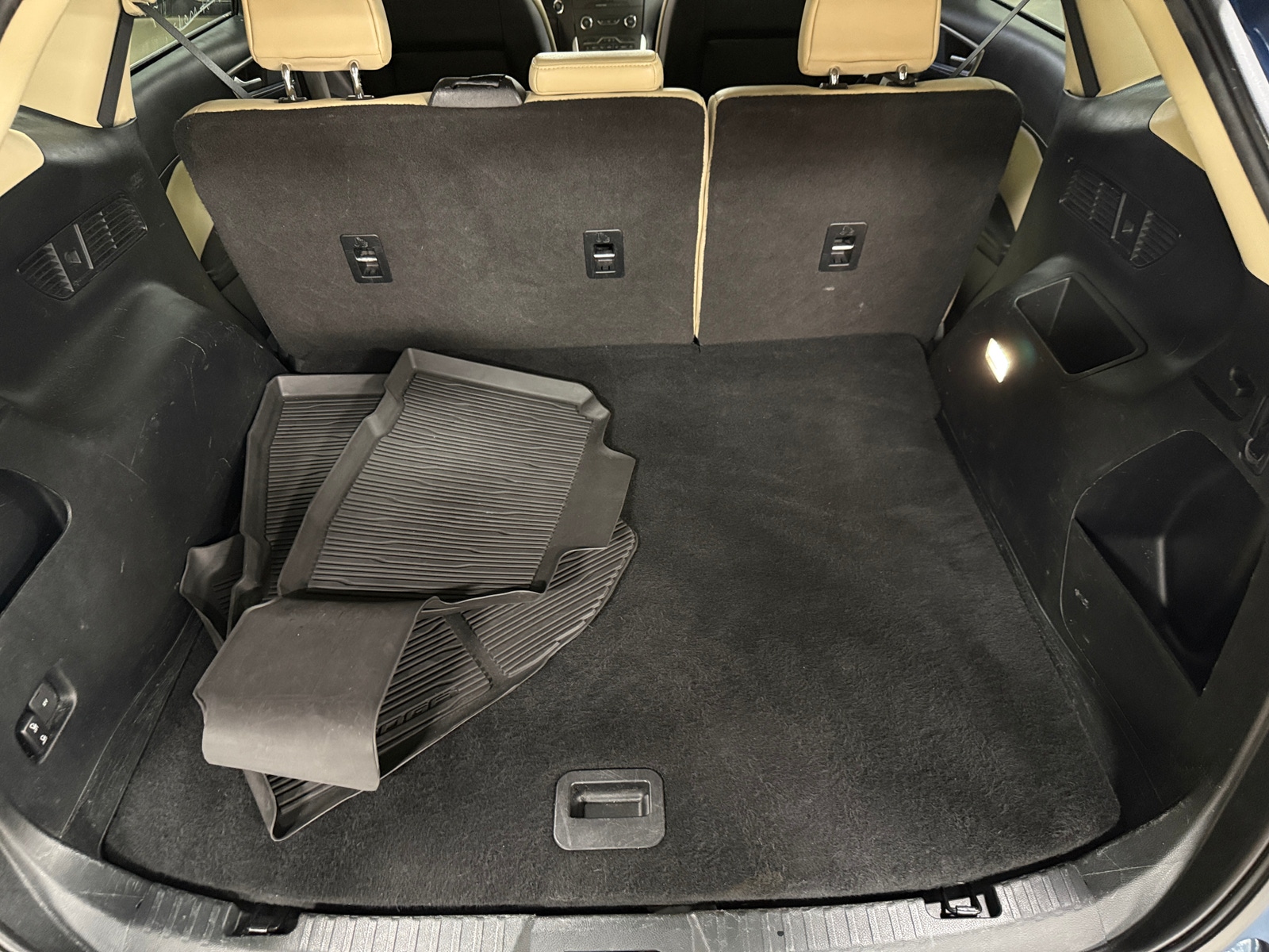 Thumbnail: 2020 Ford Edge - 6