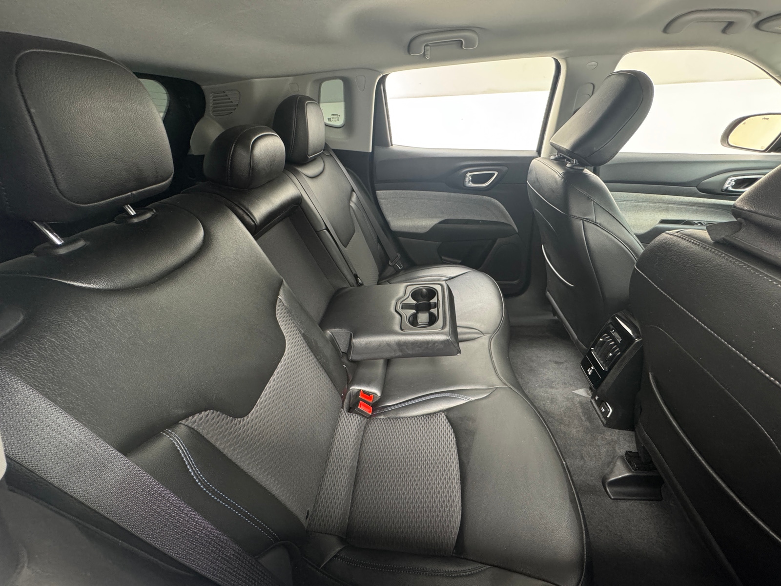 Thumbnail: 2022 Jeep Compass - 6