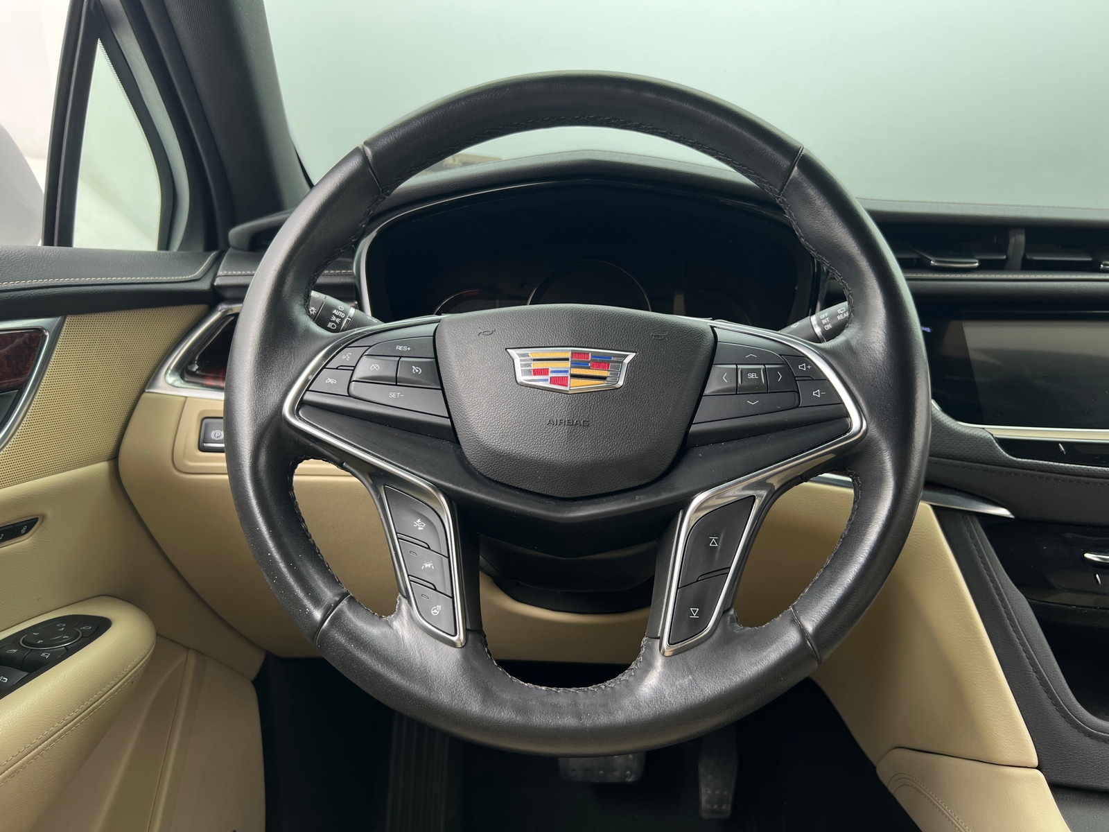 Thumbnail: 2019 Cadillac XT5 - 4