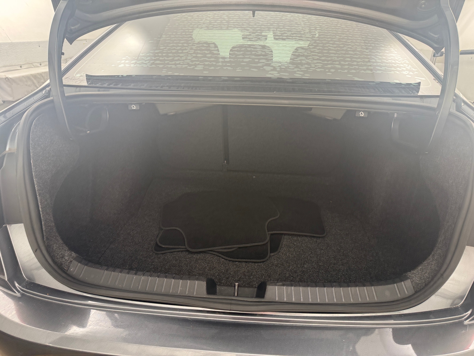 Thumbnail: 2019 Volkswagen Jetta - 6