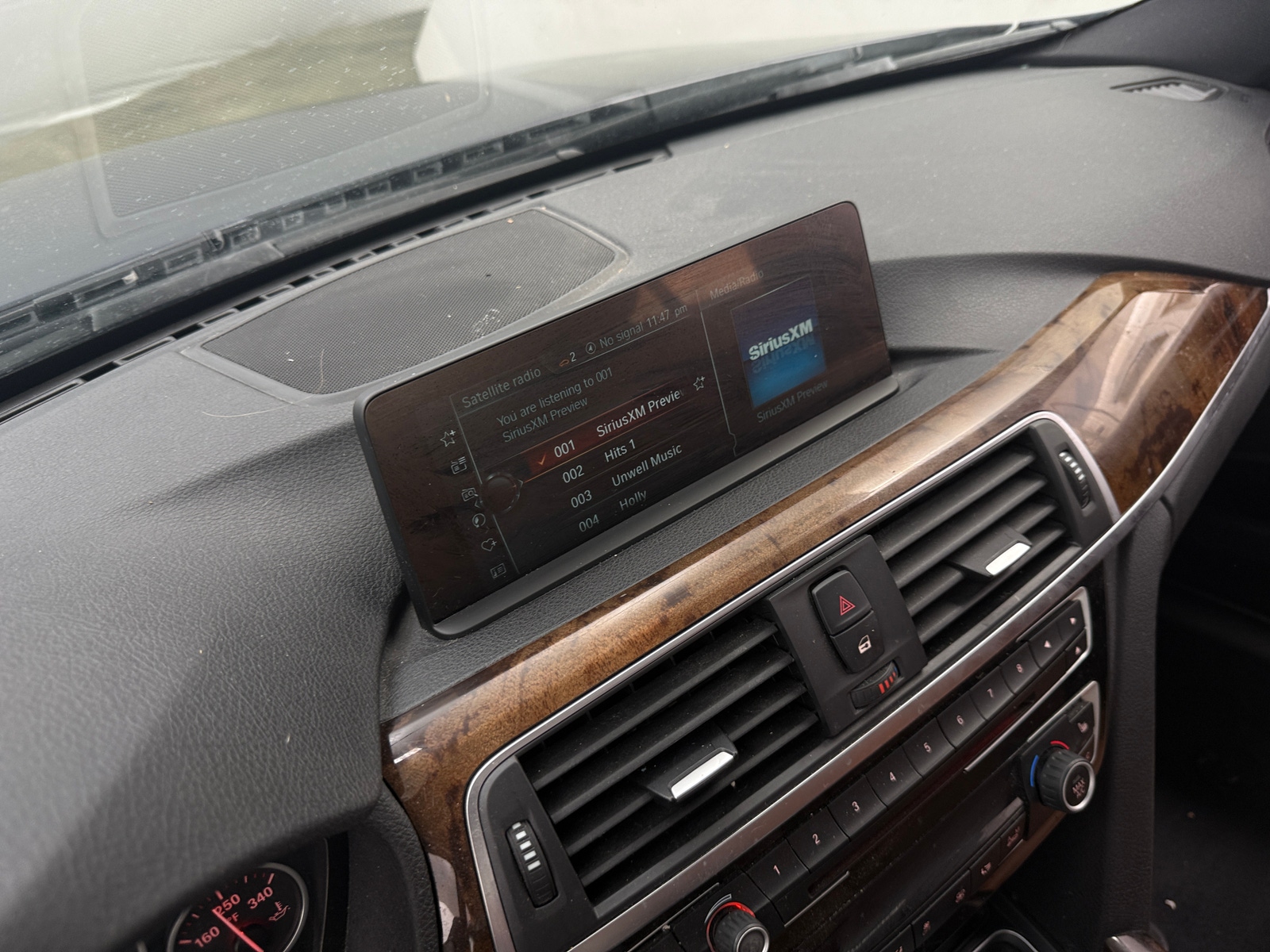 Thumbnail: 2017 BMW 3 Series - 3