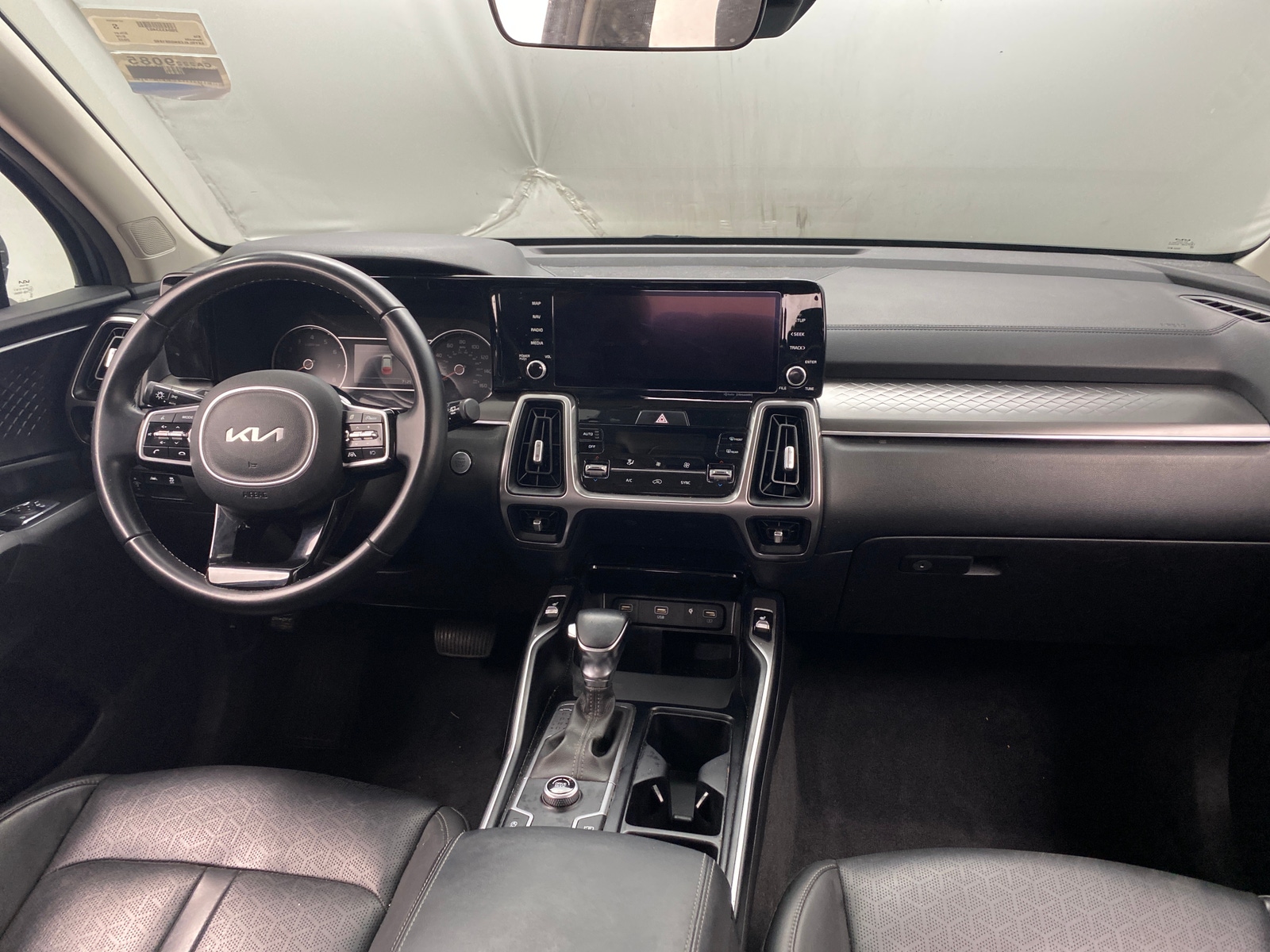 Thumbnail: 2022 Kia Sorento - 2