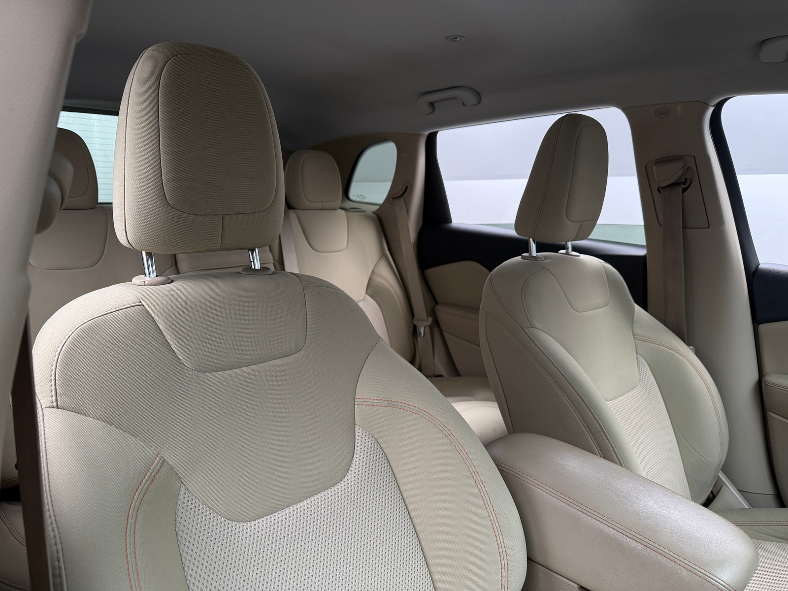 Thumbnail: 2019 Jeep Cherokee - 2