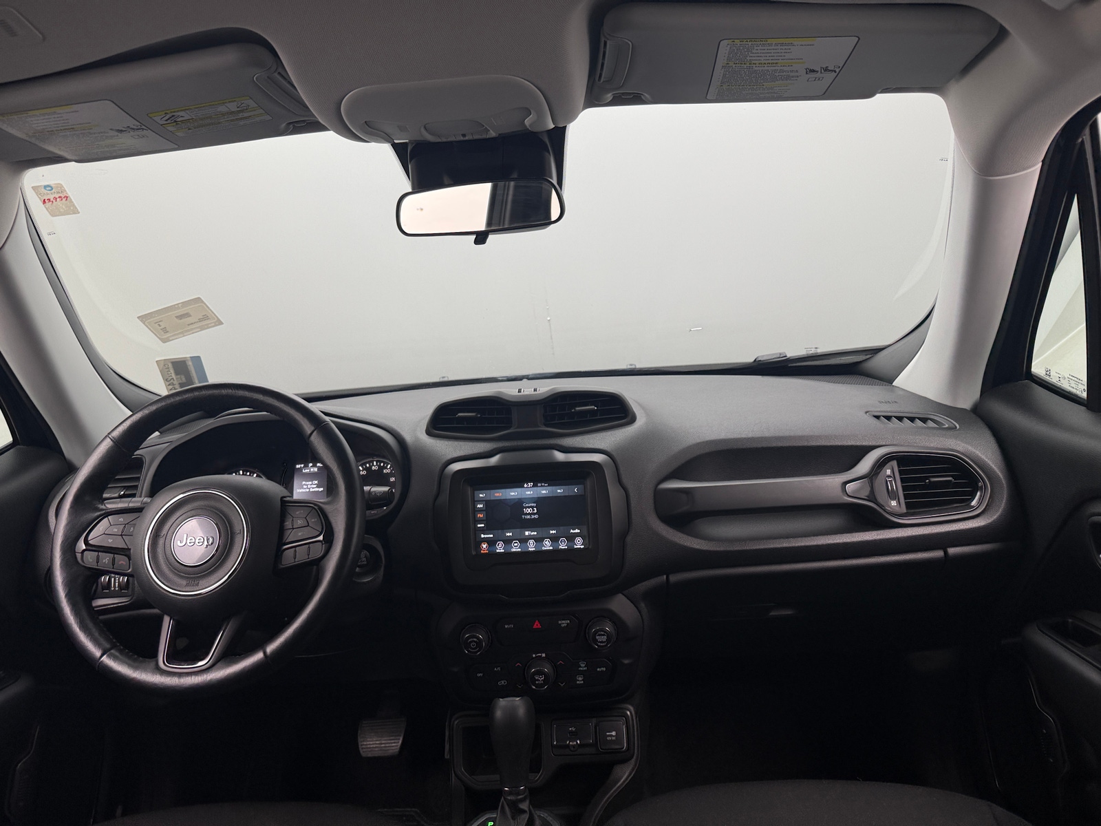 Thumbnail: 2020 Jeep Renegade - 3