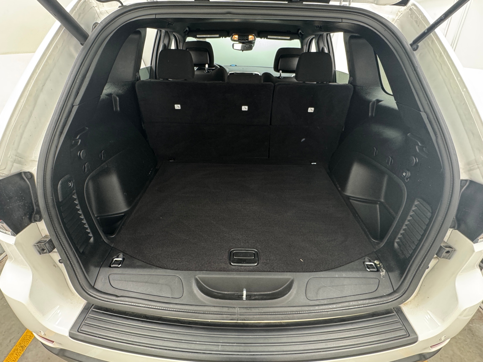 Thumbnail: 2021 Jeep Grand Cherokee - 7