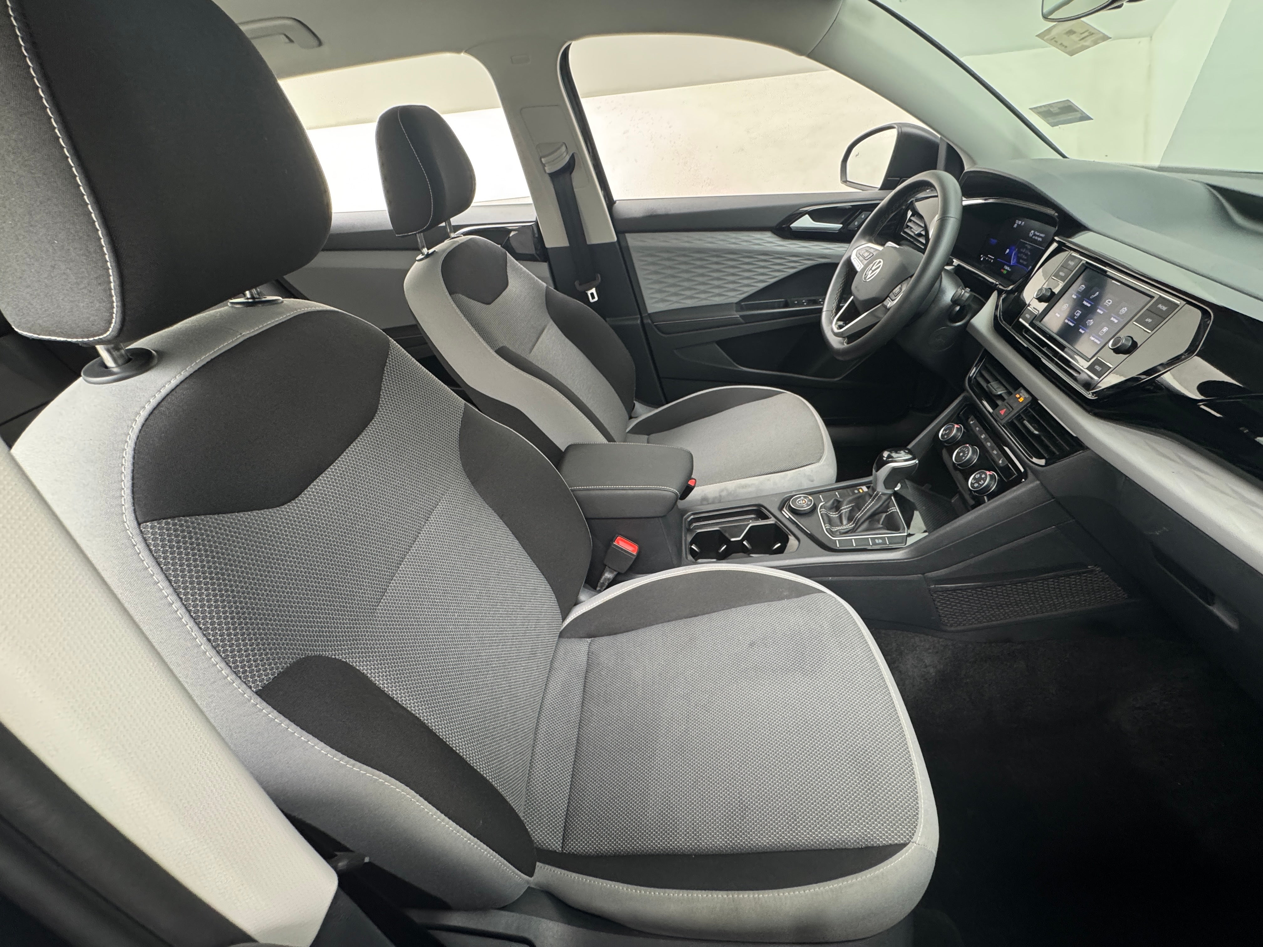 2024 Volkswagen Taos