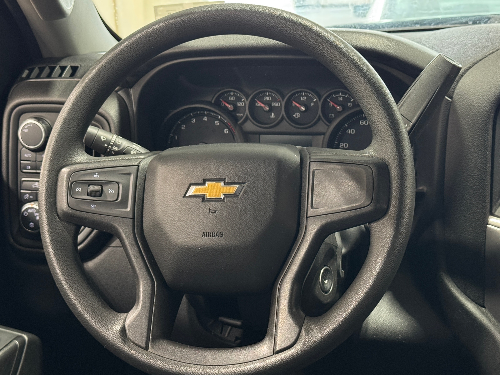 Thumbnail: 2021 Chevrolet Silverado 1500 - 5