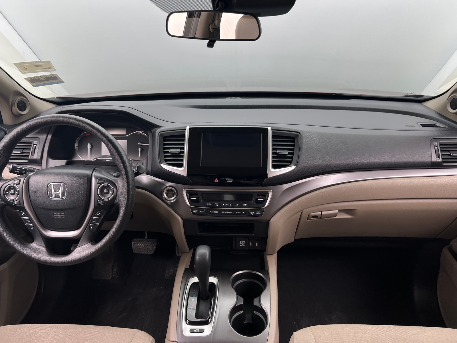 Thumbnail: 2018 Honda Pilot - 3