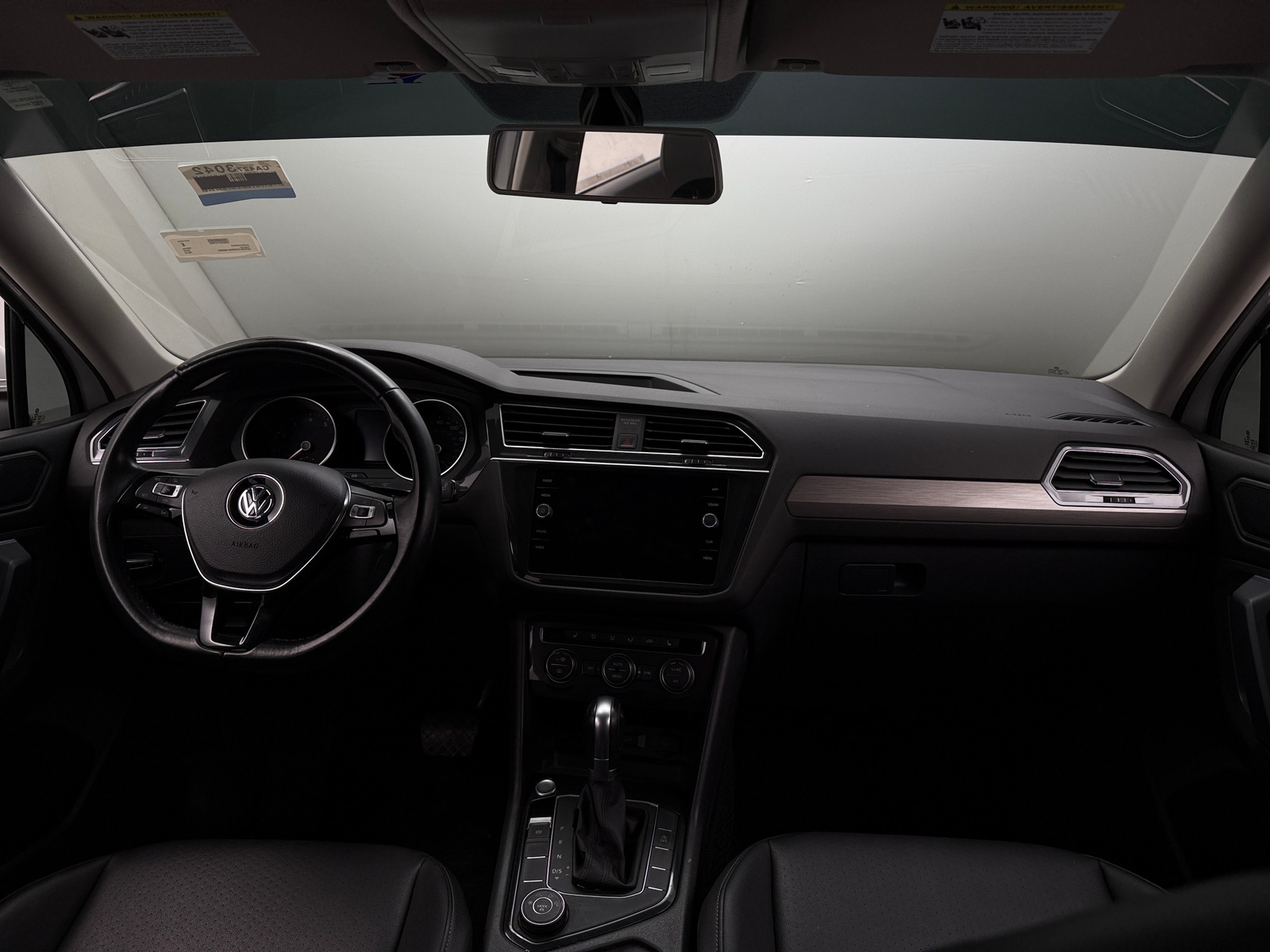 Thumbnail: 2019 Volkswagen Tiguan - 3