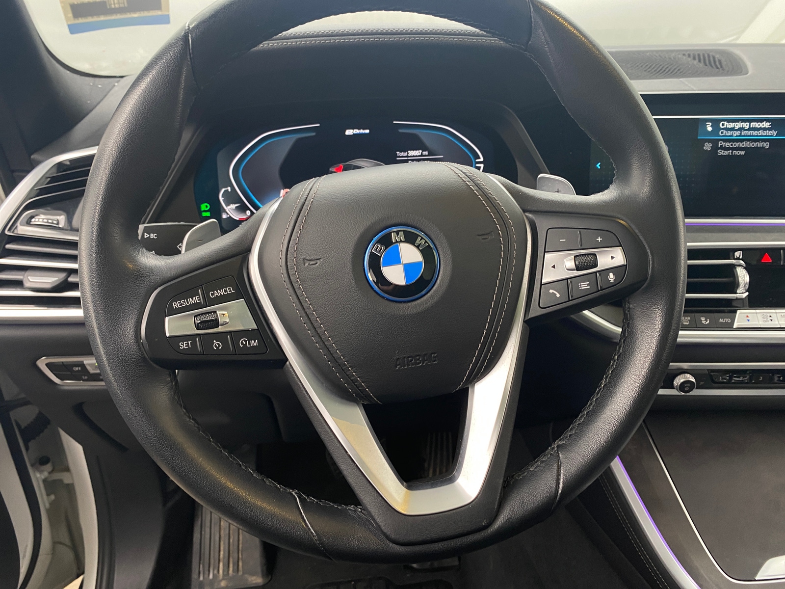 Thumbnail: 2023 BMW X5 - 4