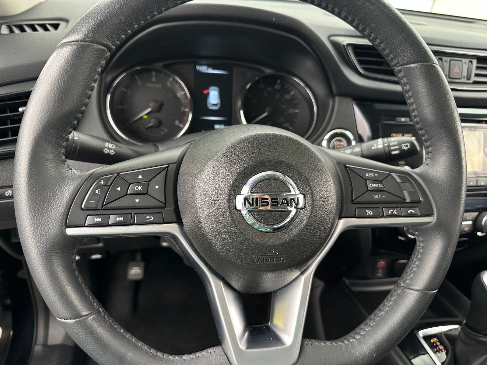 Thumbnail: 2017 Nissan Rogue - 5