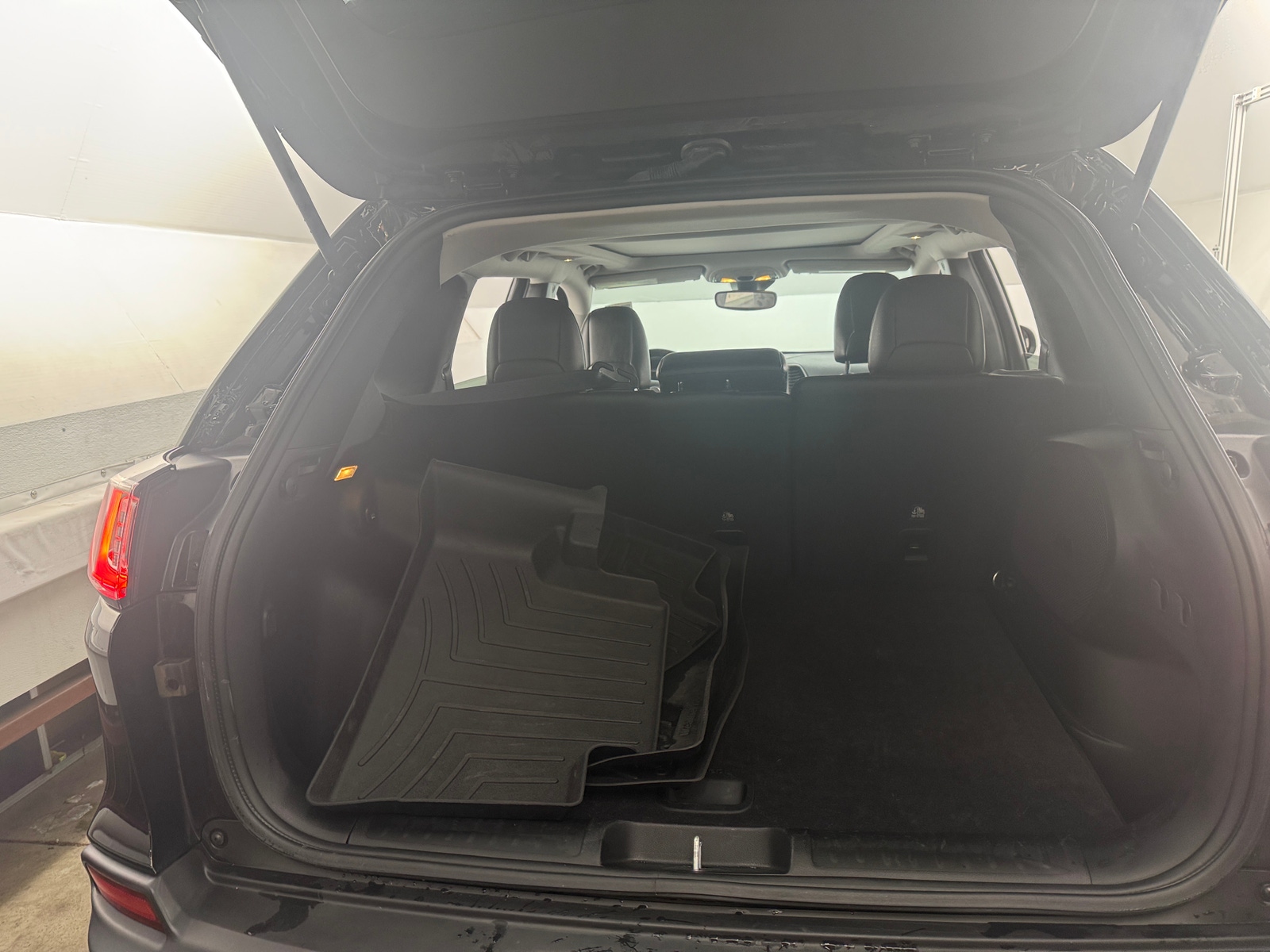 Thumbnail: 2021 Jeep Cherokee - 6