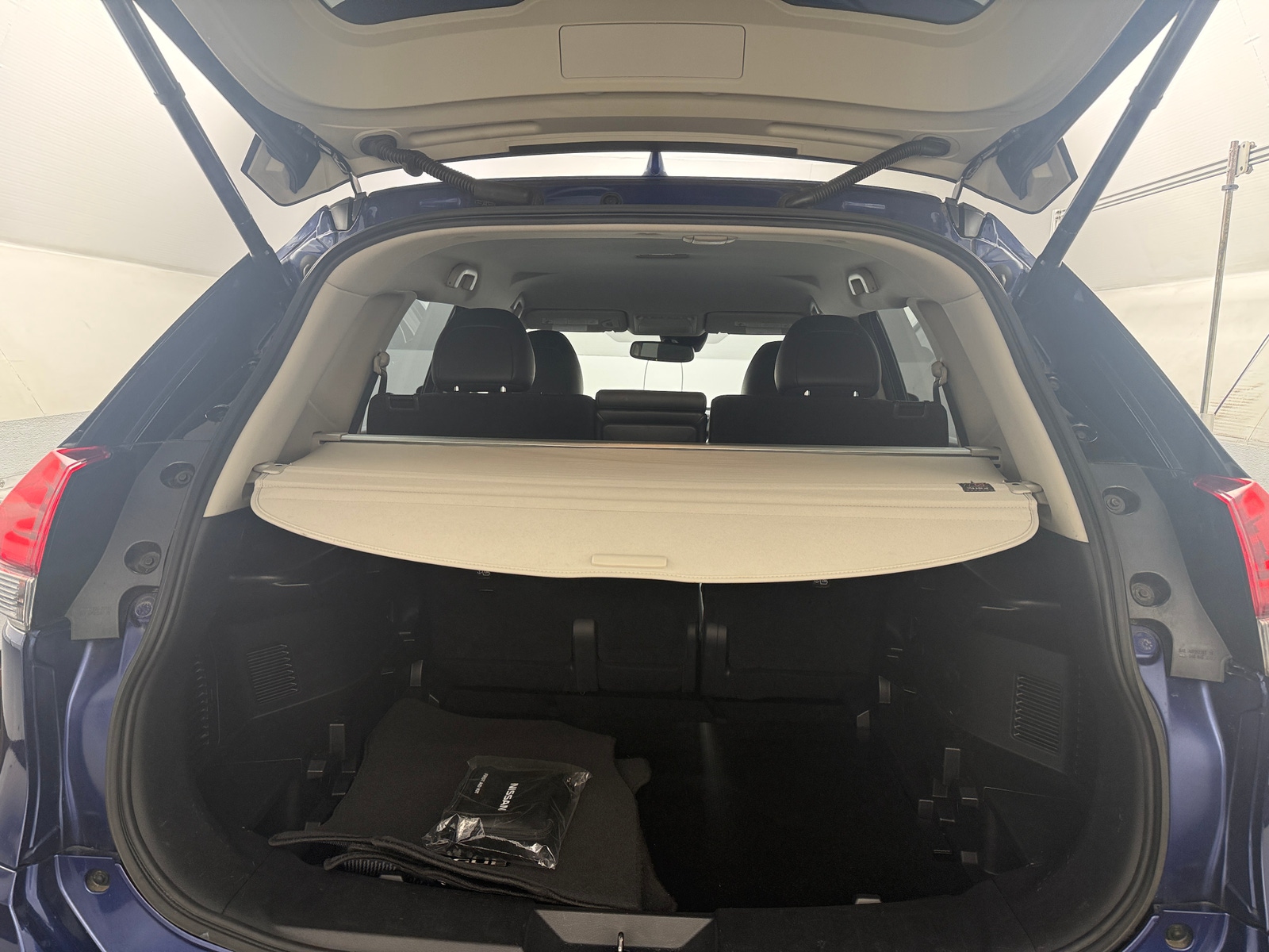 Thumbnail: 2018 Nissan Rogue - 6