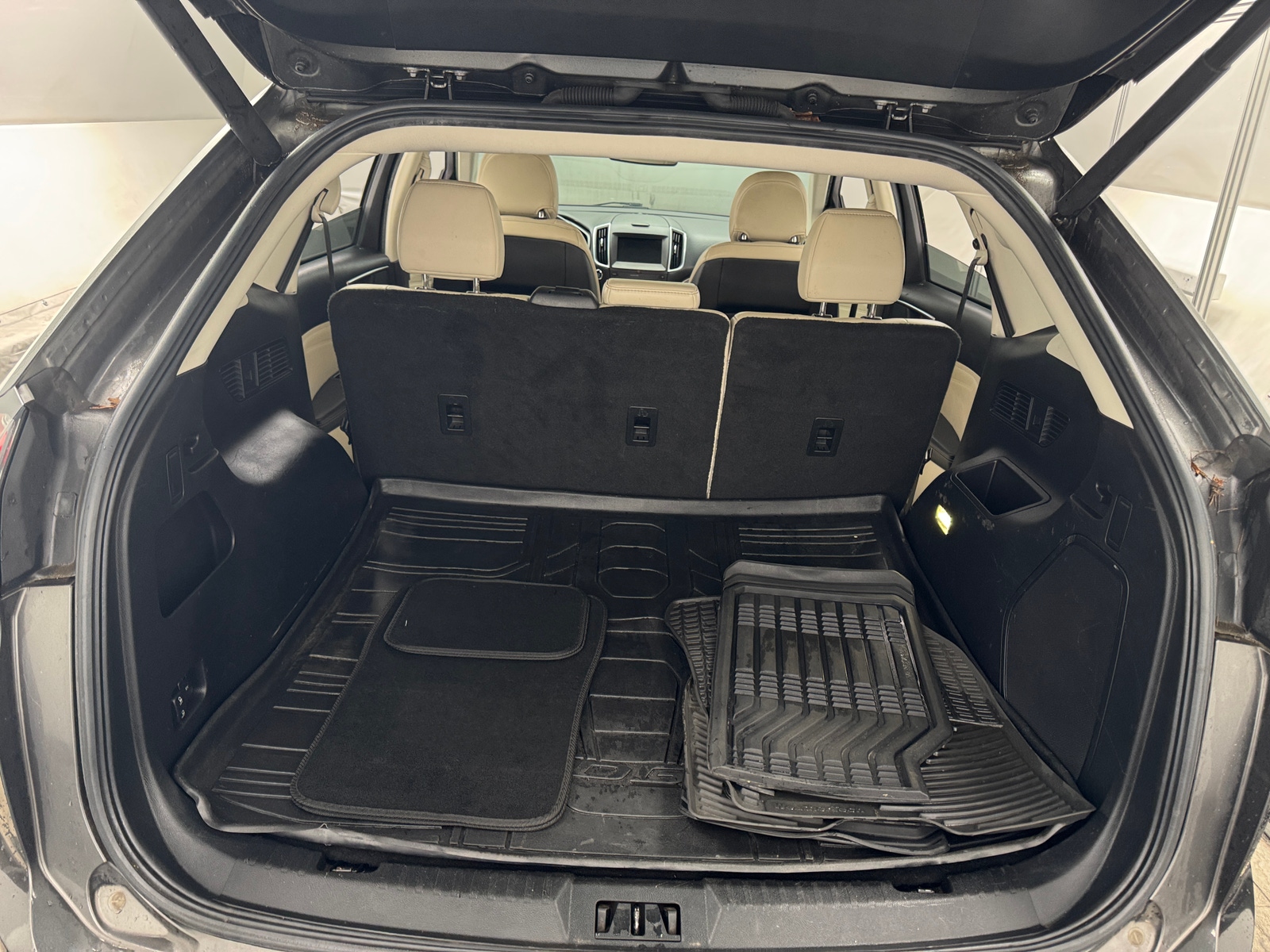 Thumbnail: 2016 Ford Edge - 6