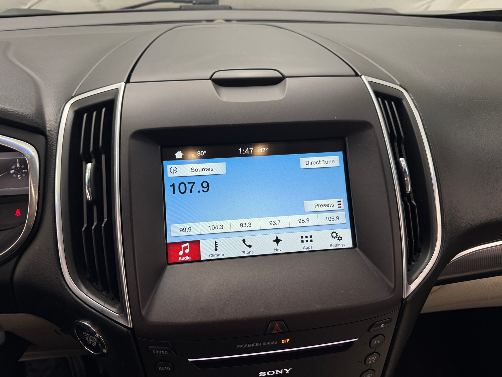 Thumbnail: 2016 Ford Edge - 3