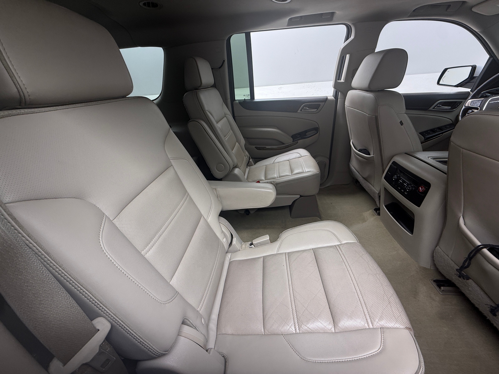 Thumbnail: 2017 GMC Yukon XL - 5