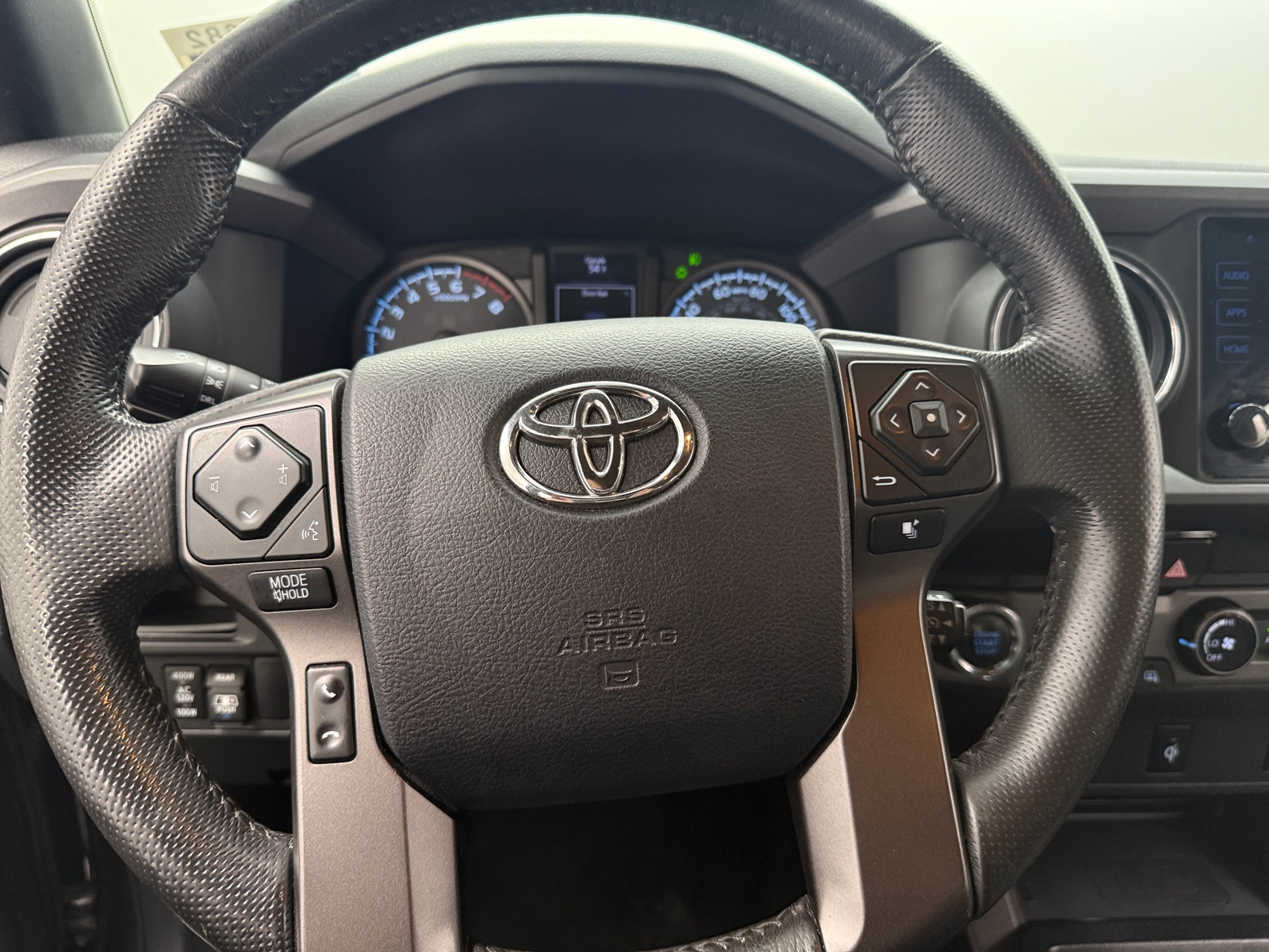 Thumbnail: 2017 Toyota Tacoma - 5